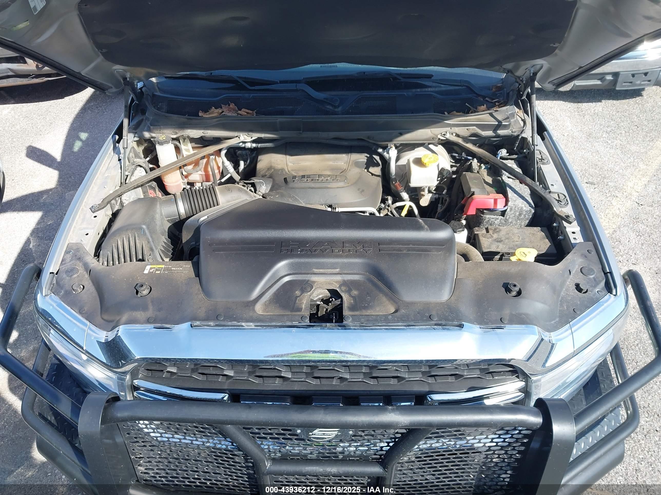 RAM 2500 image 10