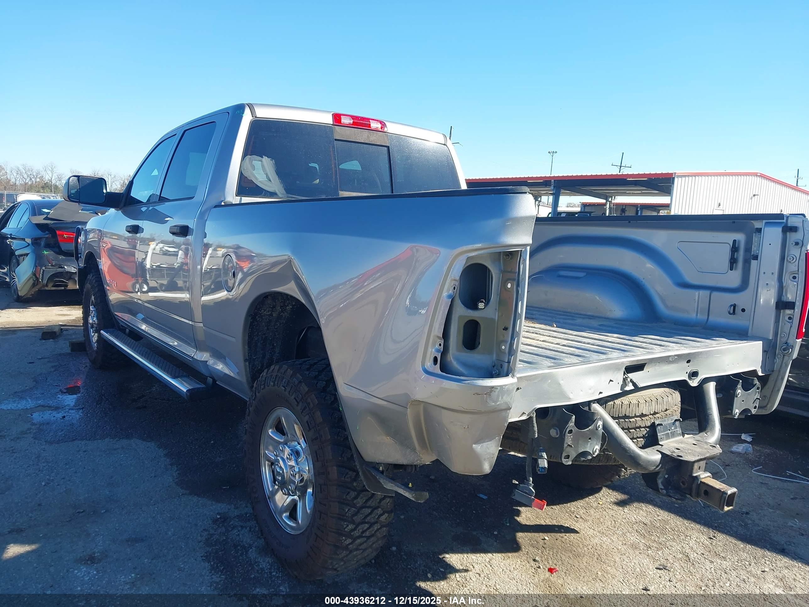 RAM 2500 image 3