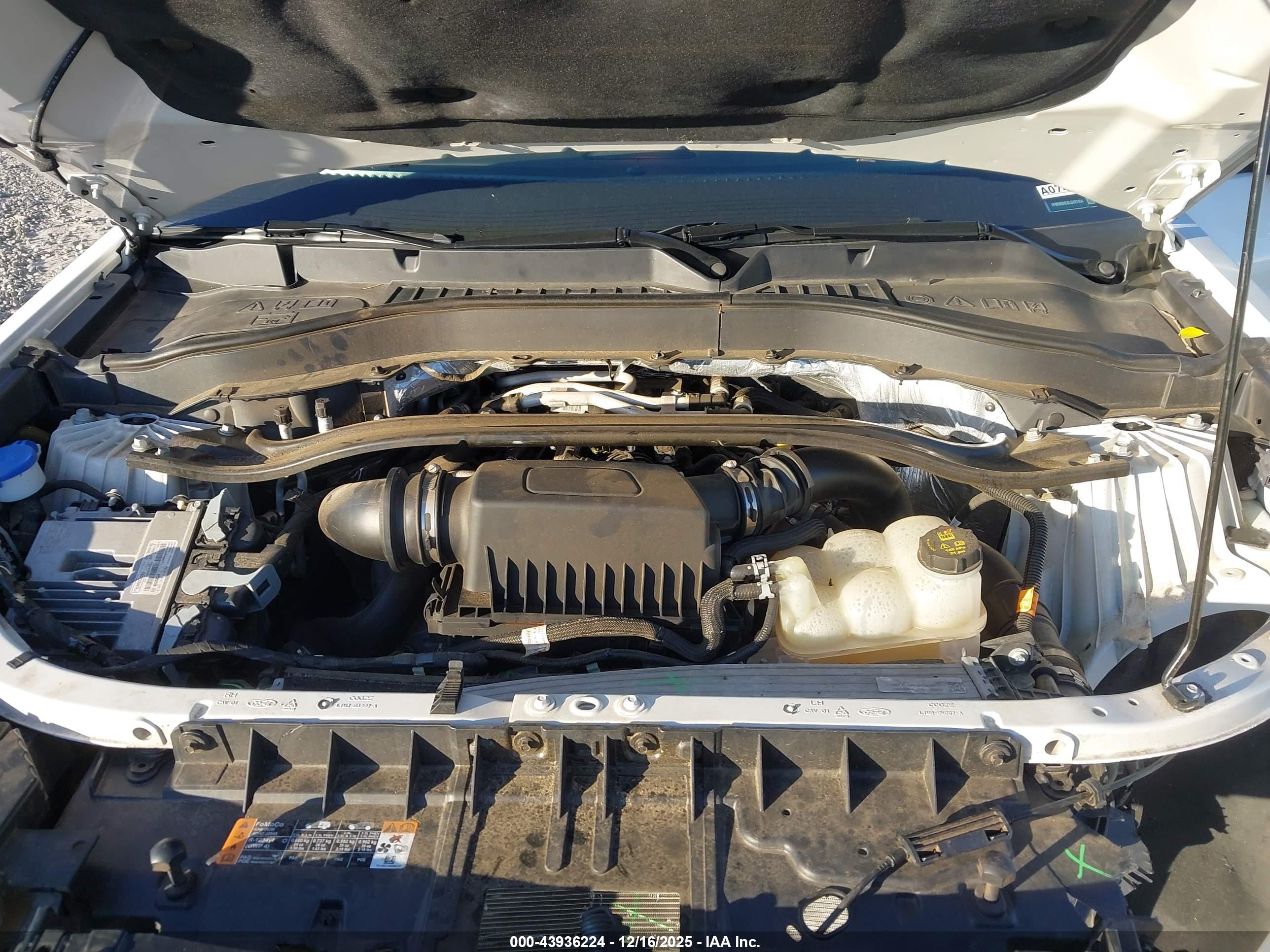 FORD EXPLORER image 10