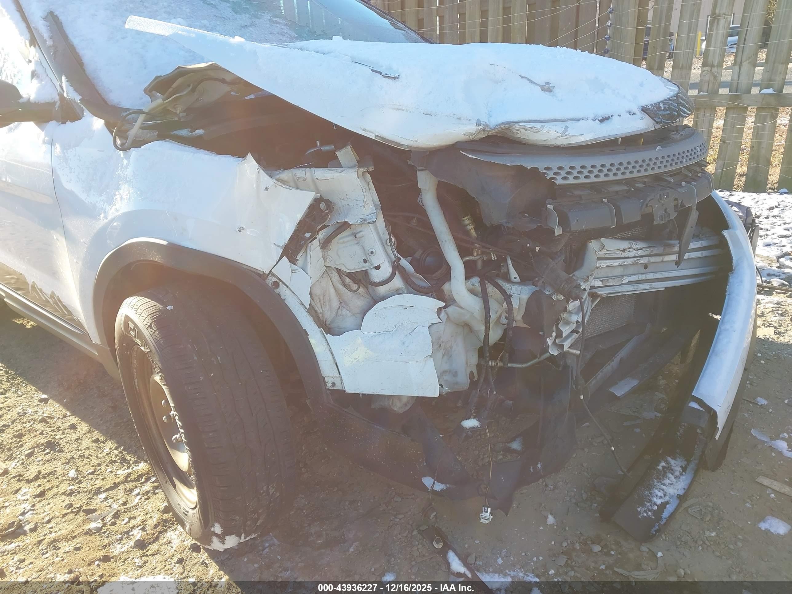 FORD EXPLORER image 6