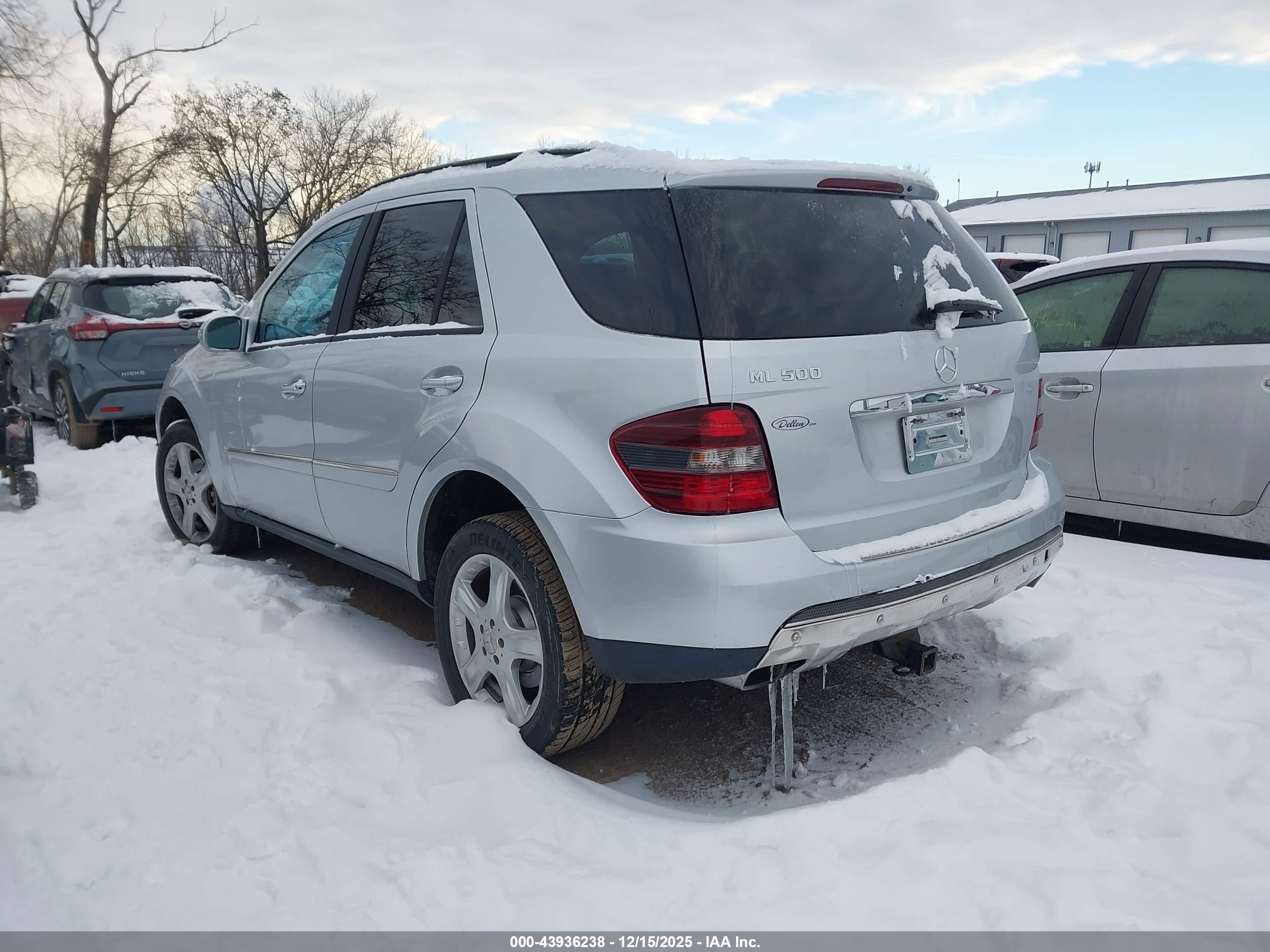 MERCEDES-BENZ ML image 3