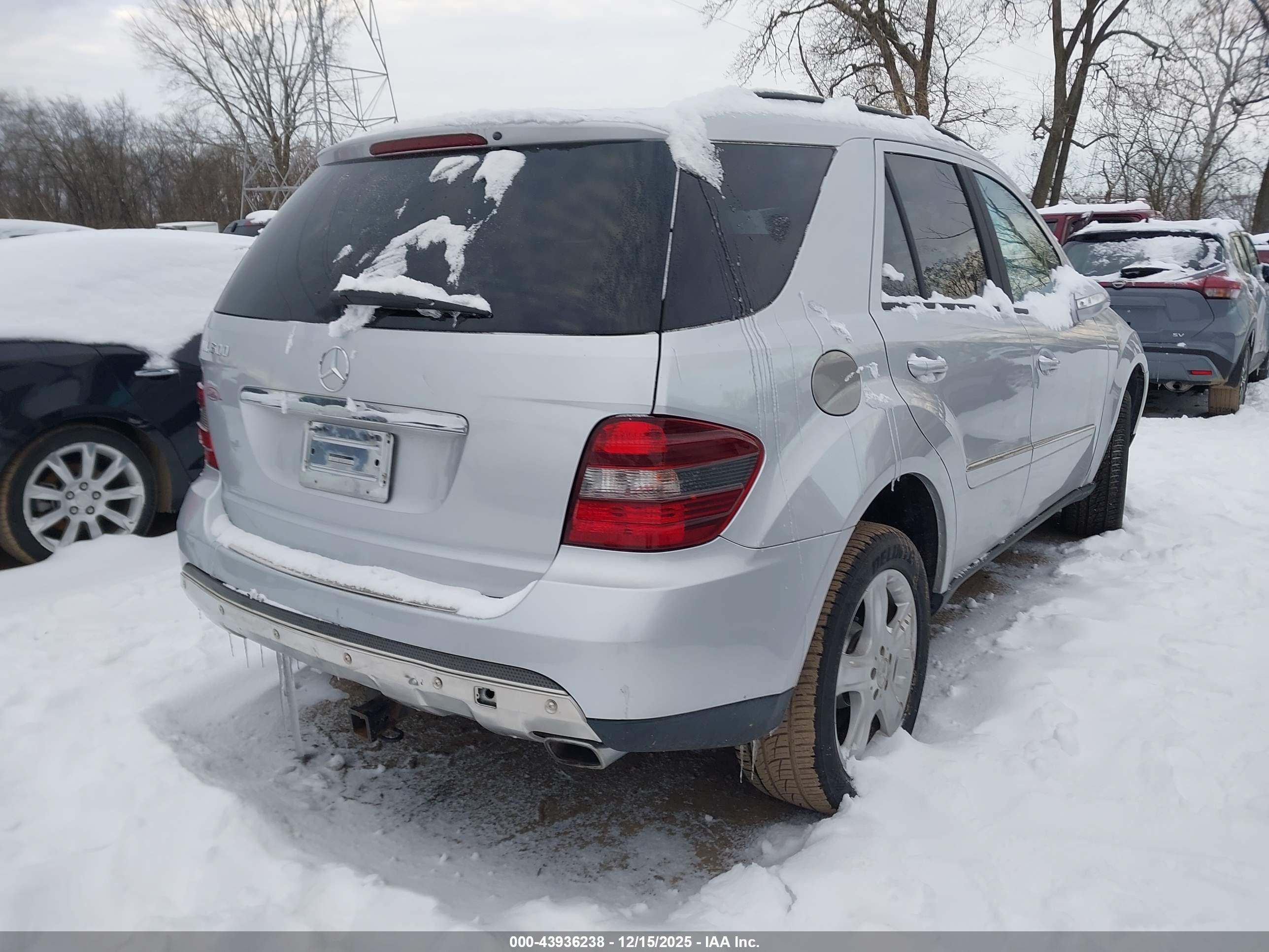 MERCEDES-BENZ ML image 4