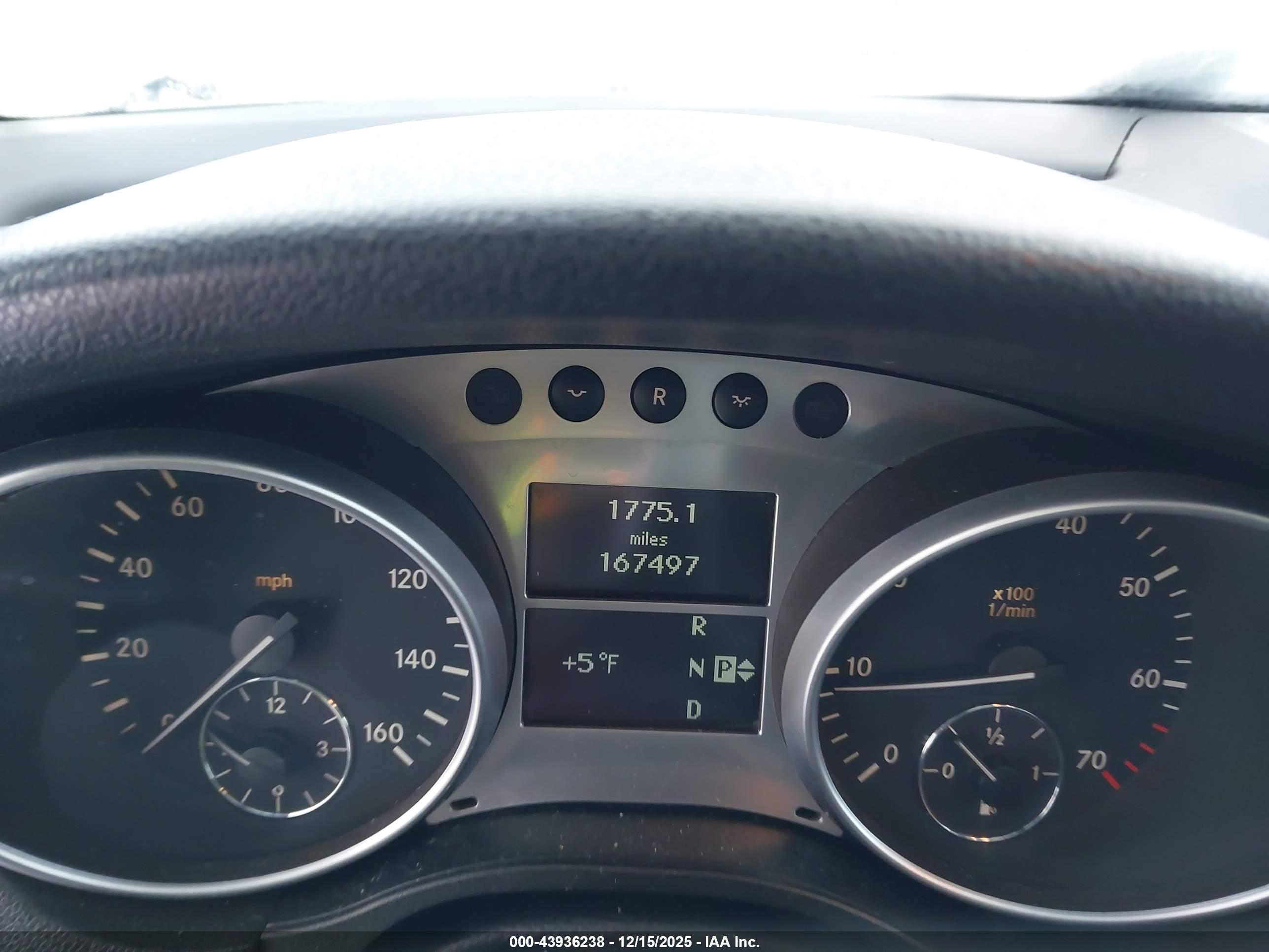MERCEDES-BENZ ML image 7