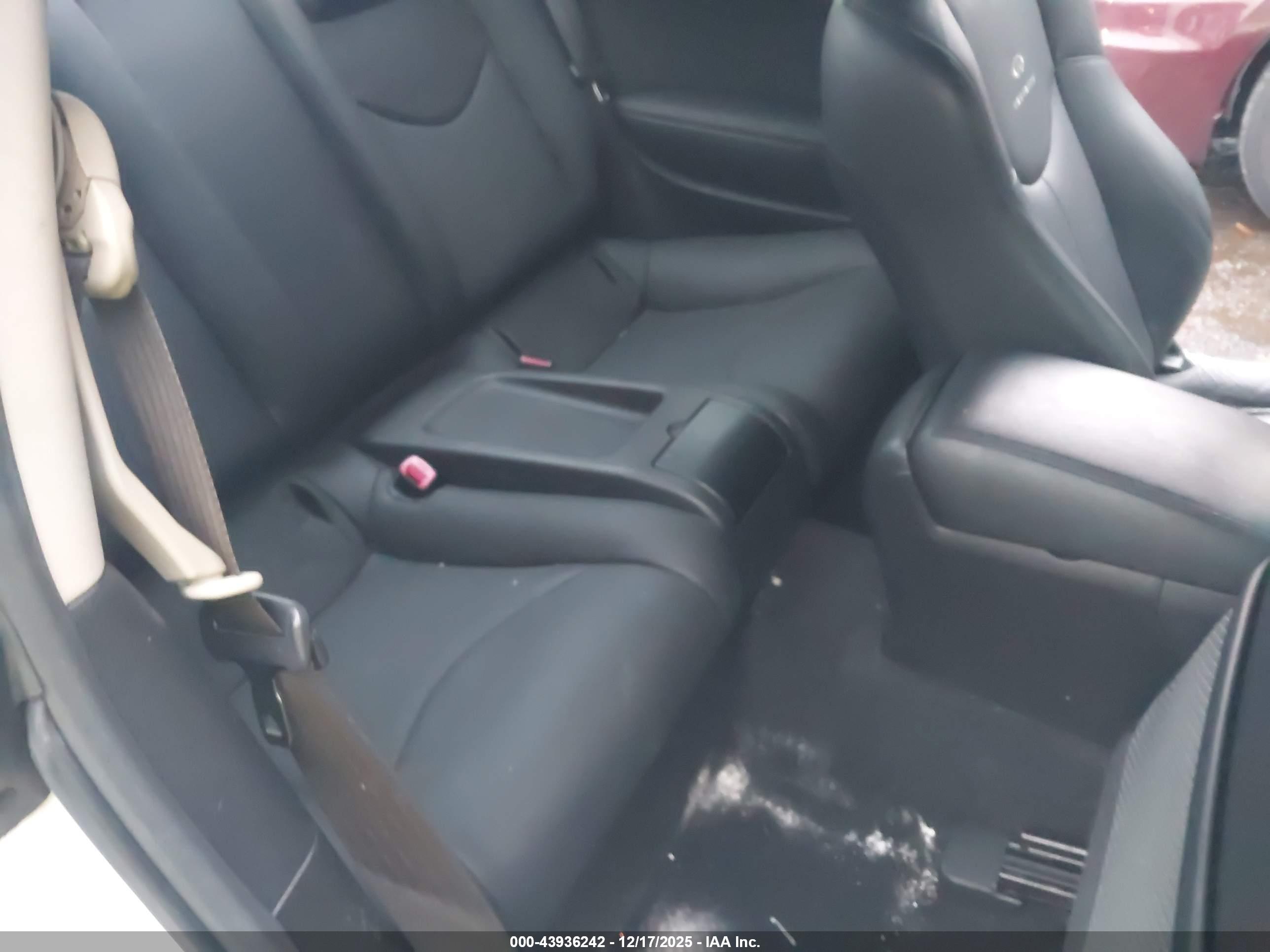 INFINITI G37X image 8