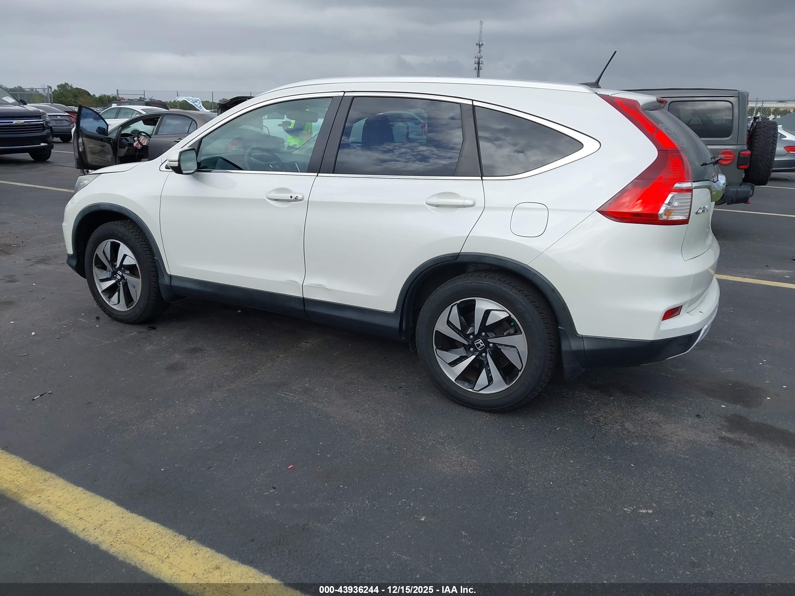 HONDA CR-V image 3