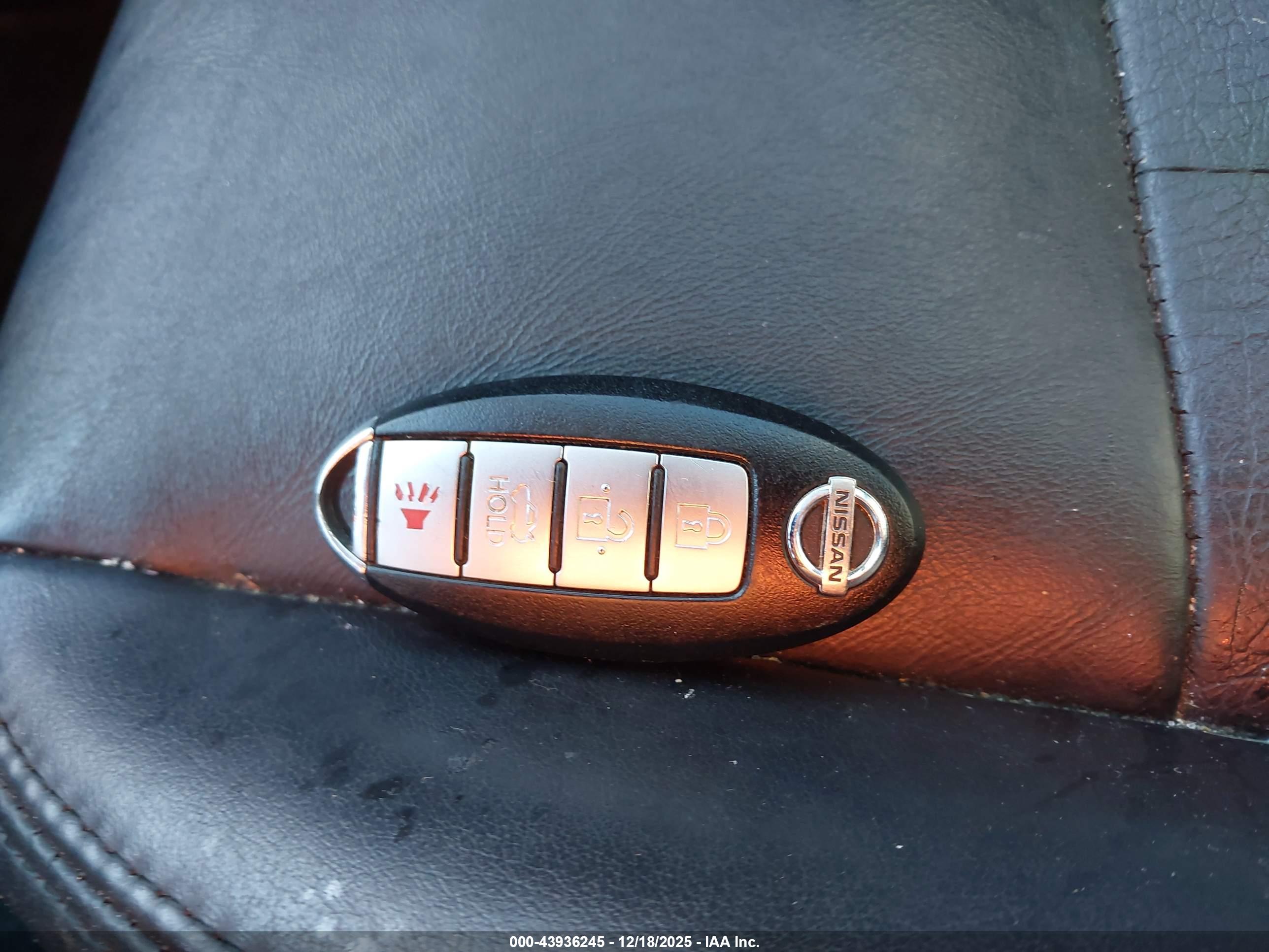 INFINITI EX35 image 11
