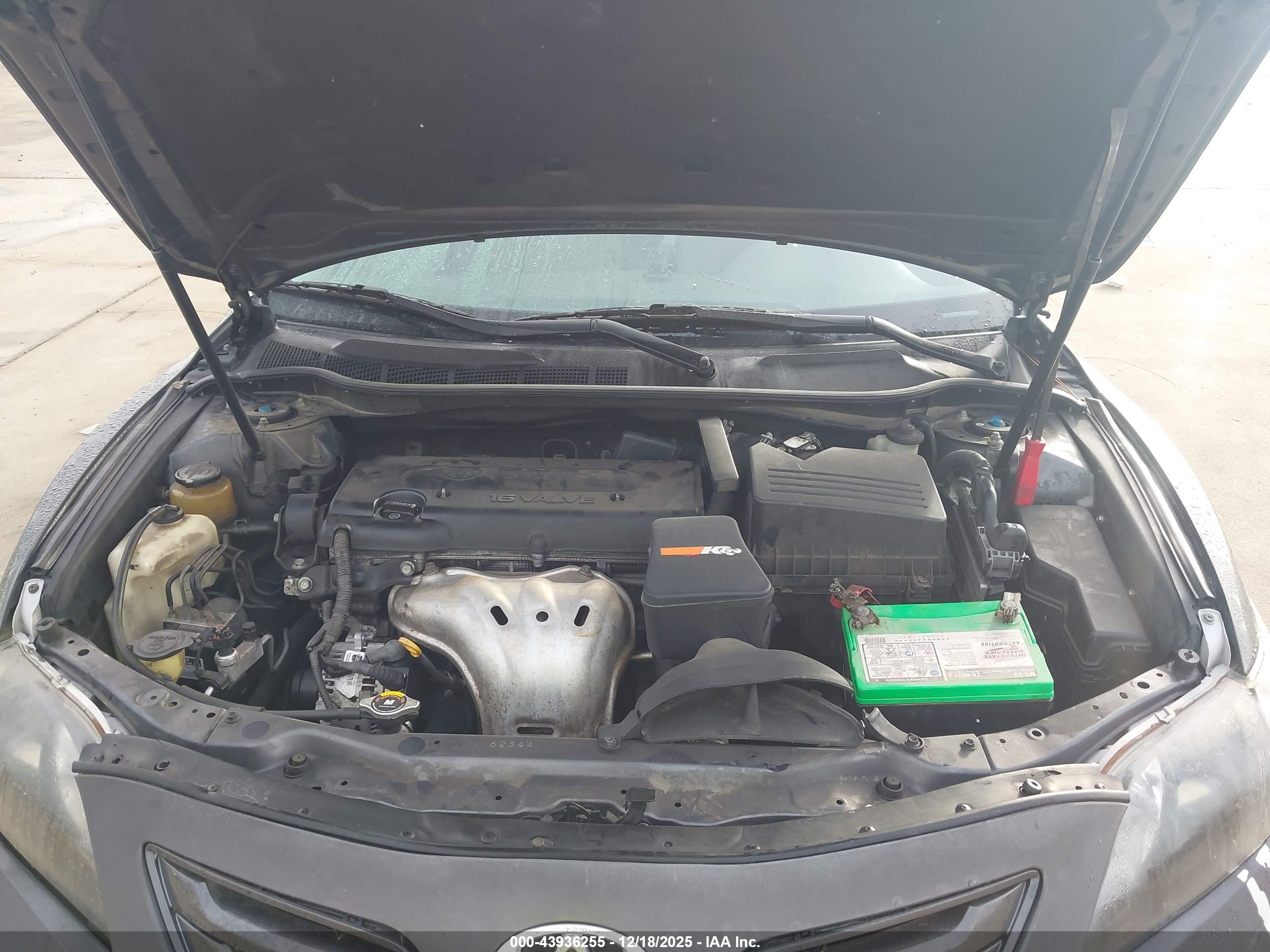 TOYOTA CAMRY image 10