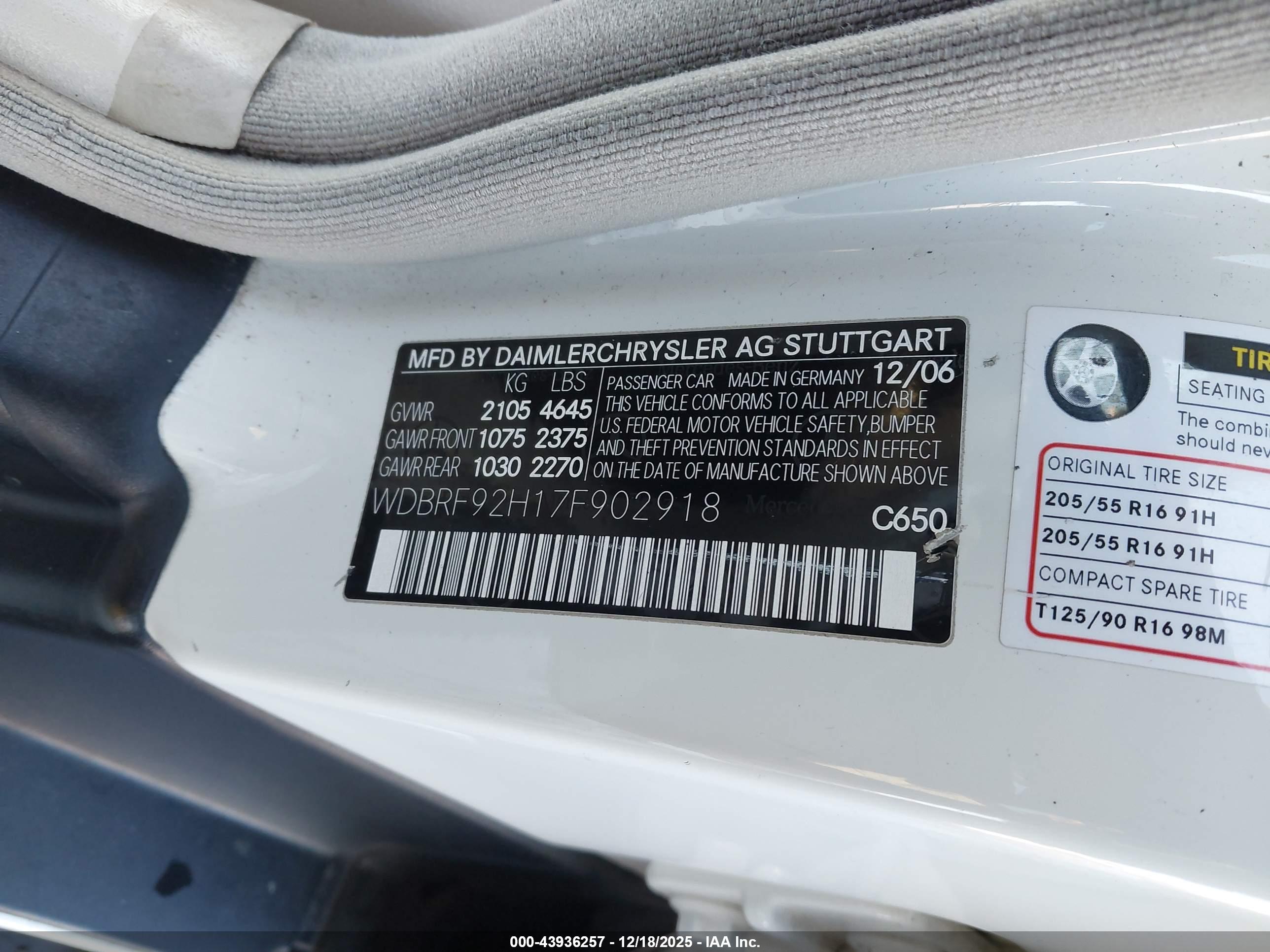MERCEDES-BENZ C image 9