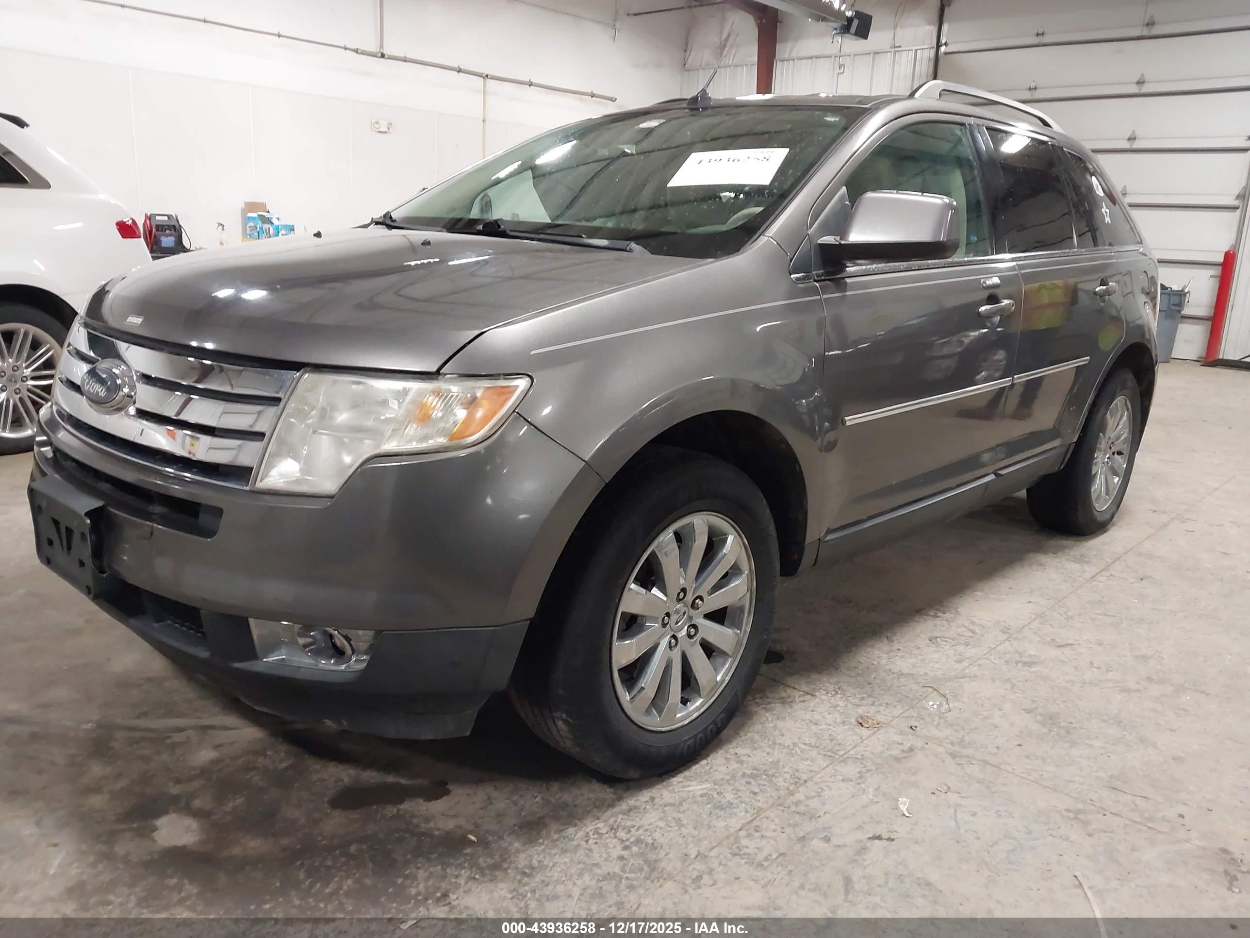 FORD EDGE image 2