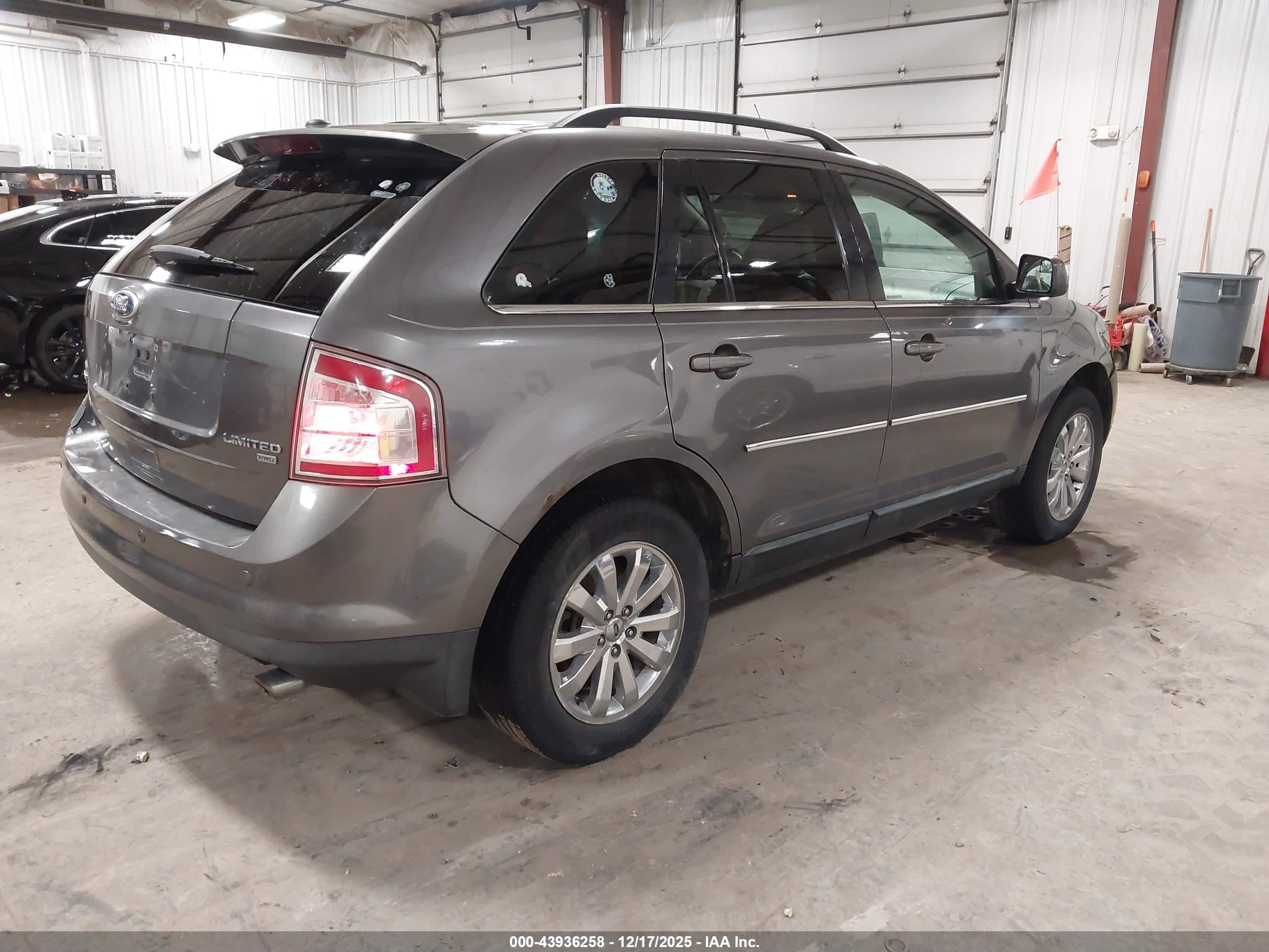 FORD EDGE image 4
