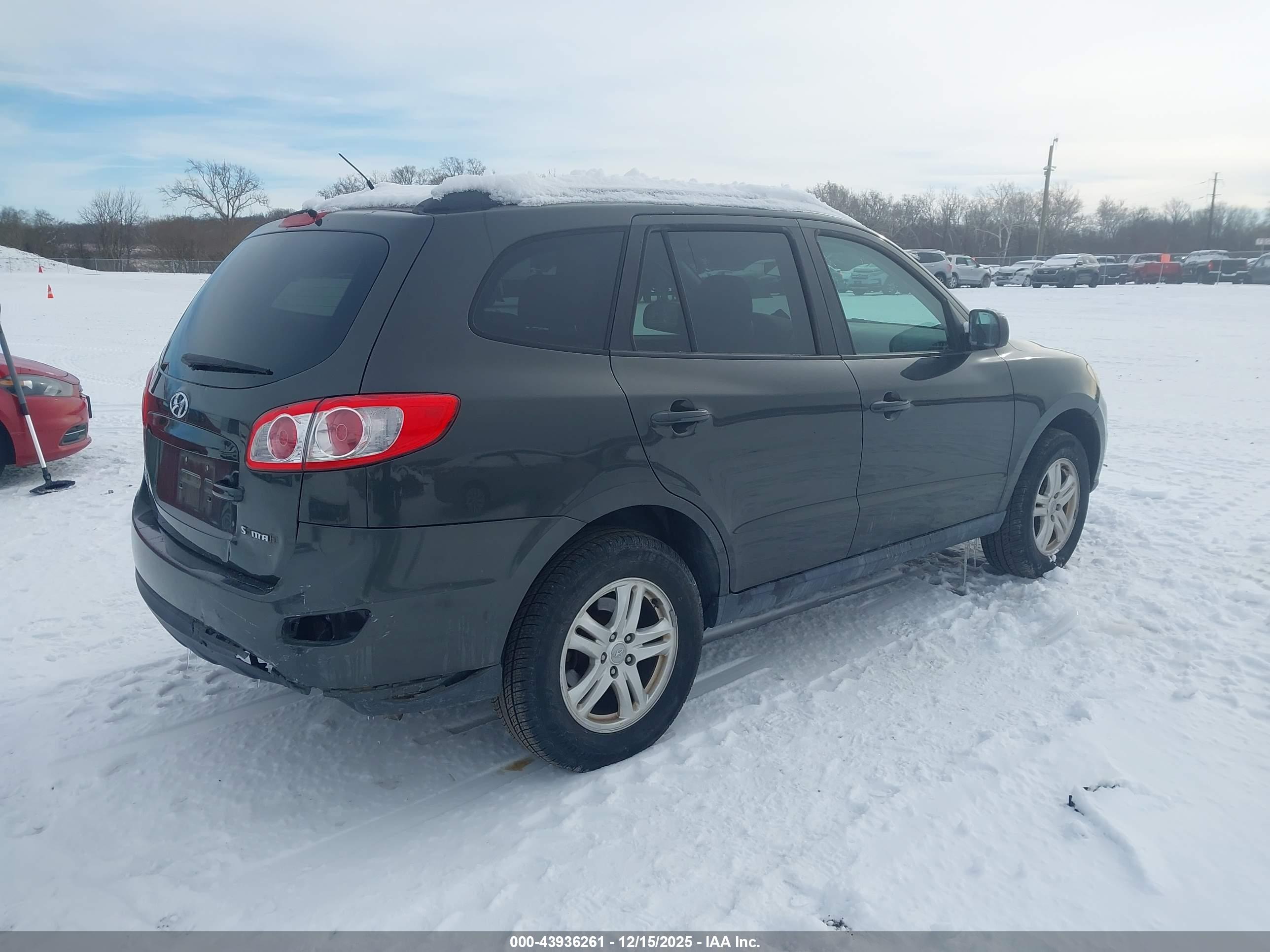 HYUNDAI SANTA image 4