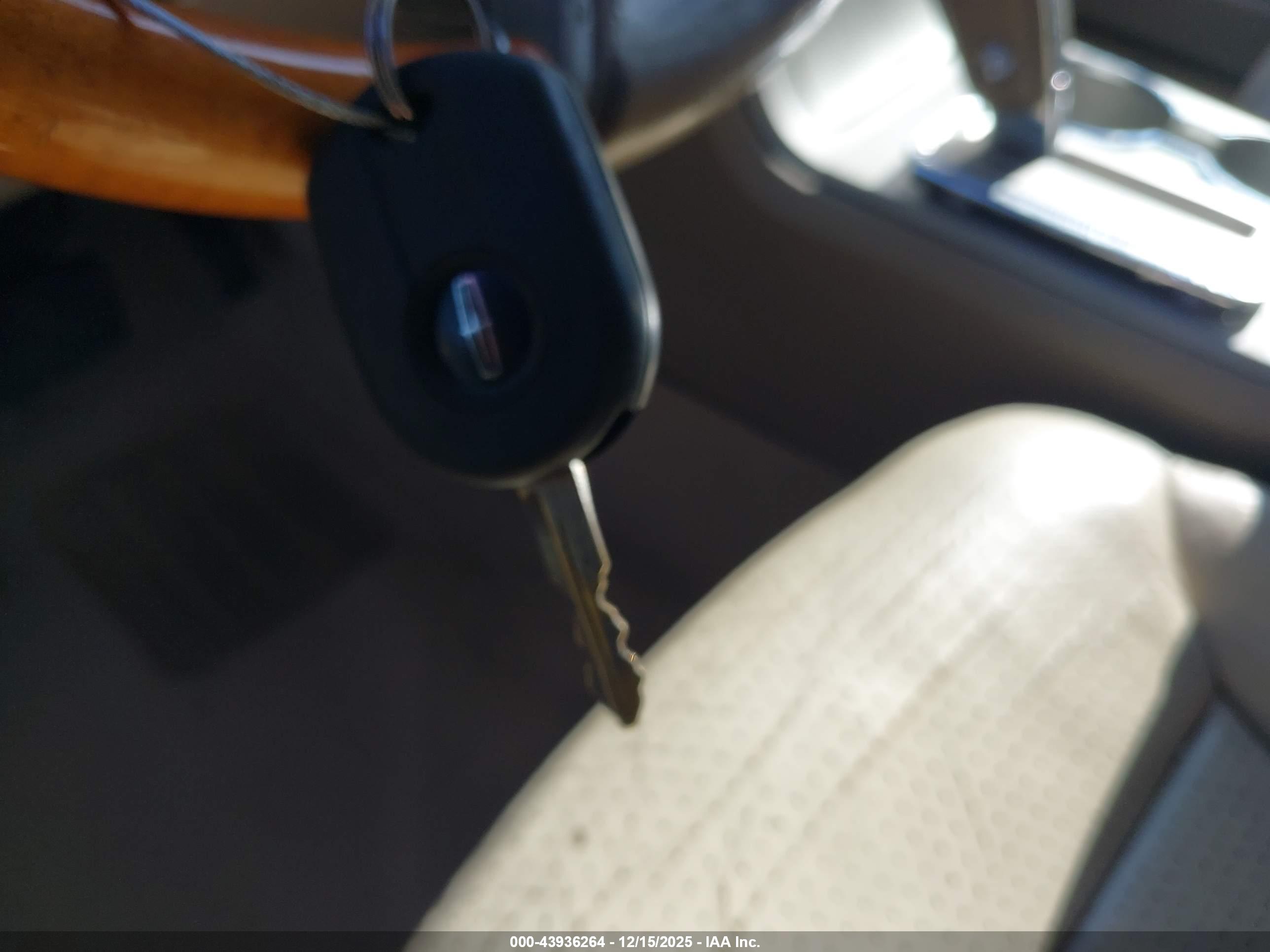 LINCOLN MKX image 11