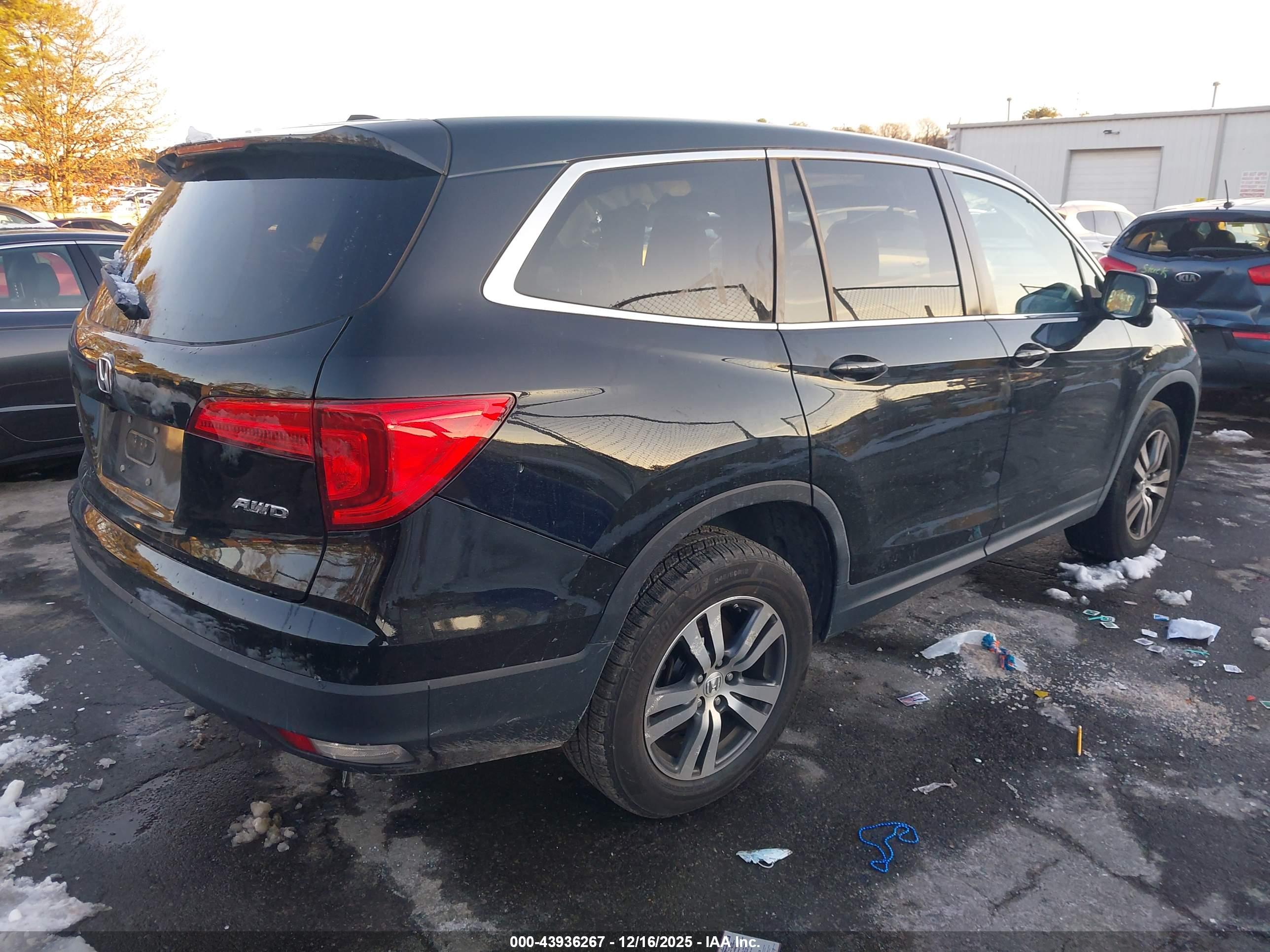 HONDA PILOT image 4