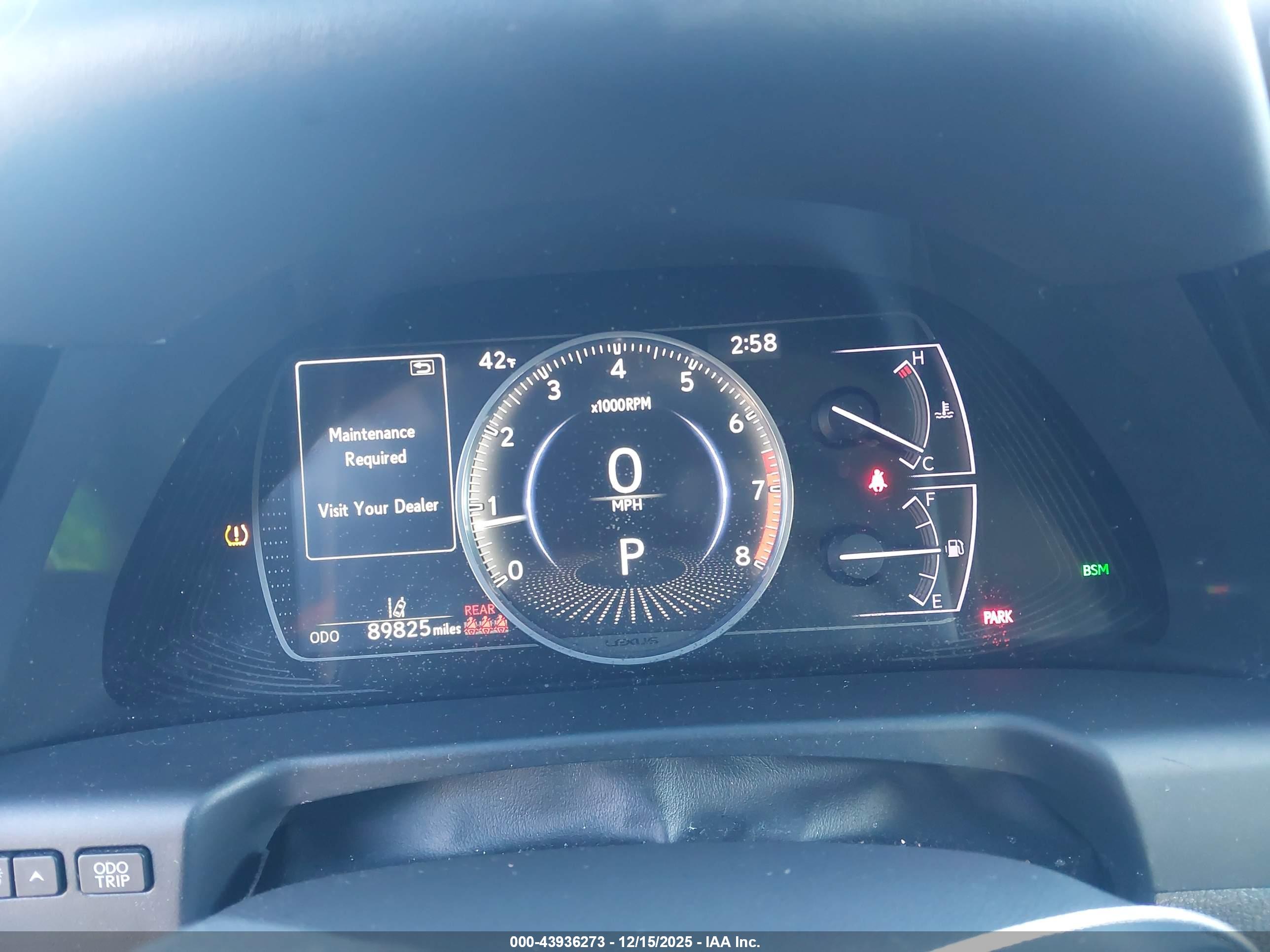 LEXUS ES image 7