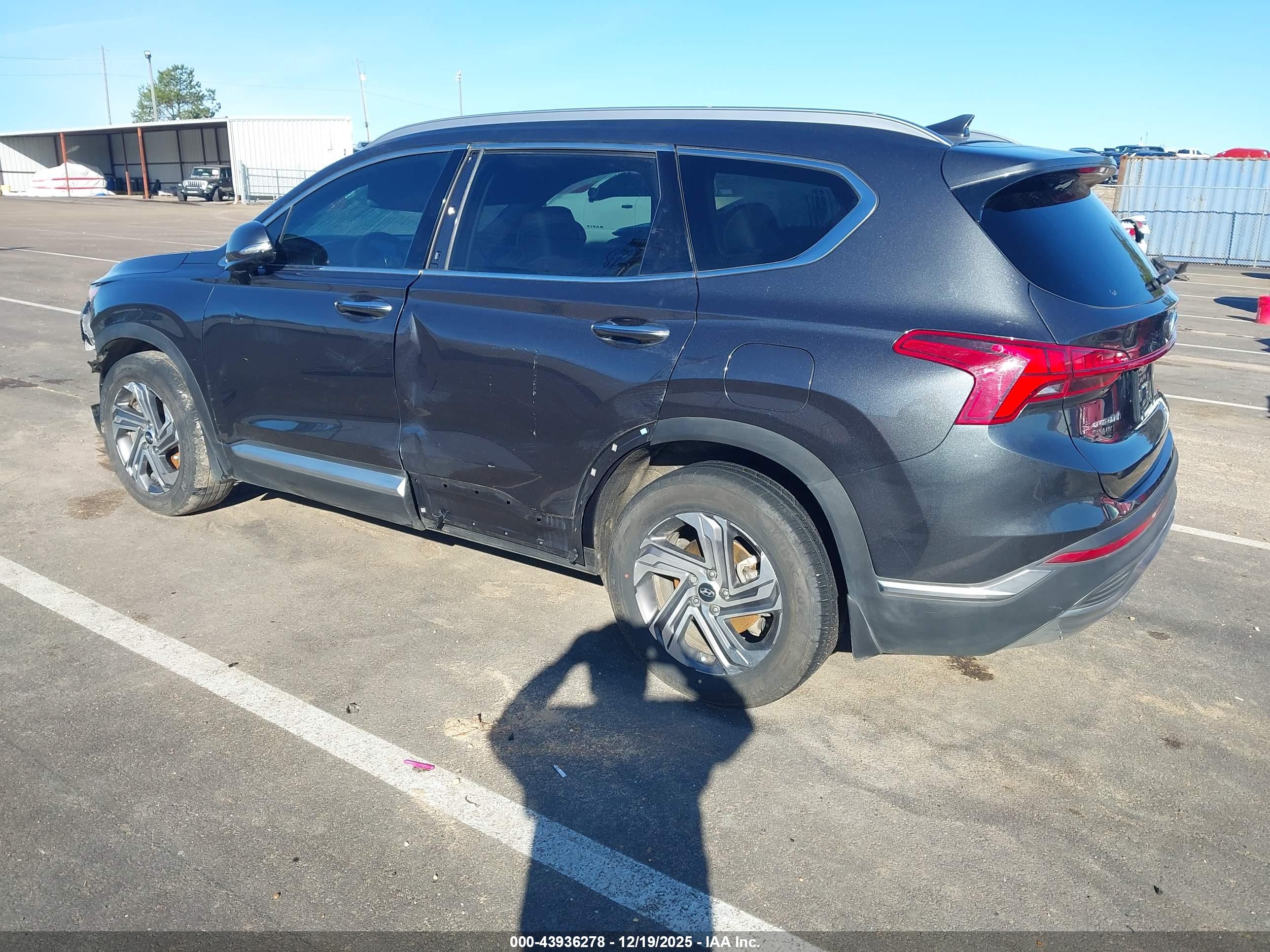 HYUNDAI SANTA image 3