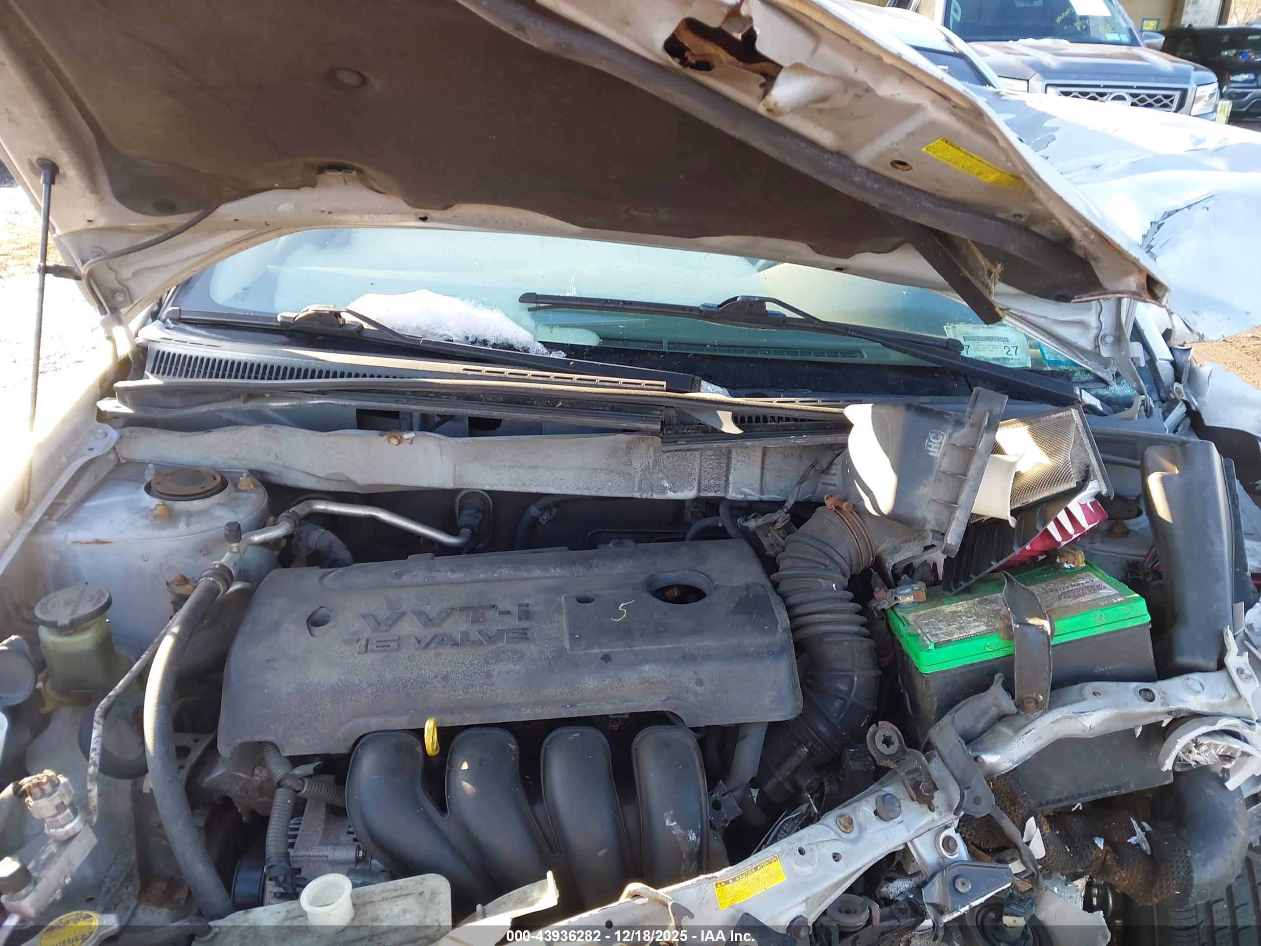 TOYOTA COROLLA image 10