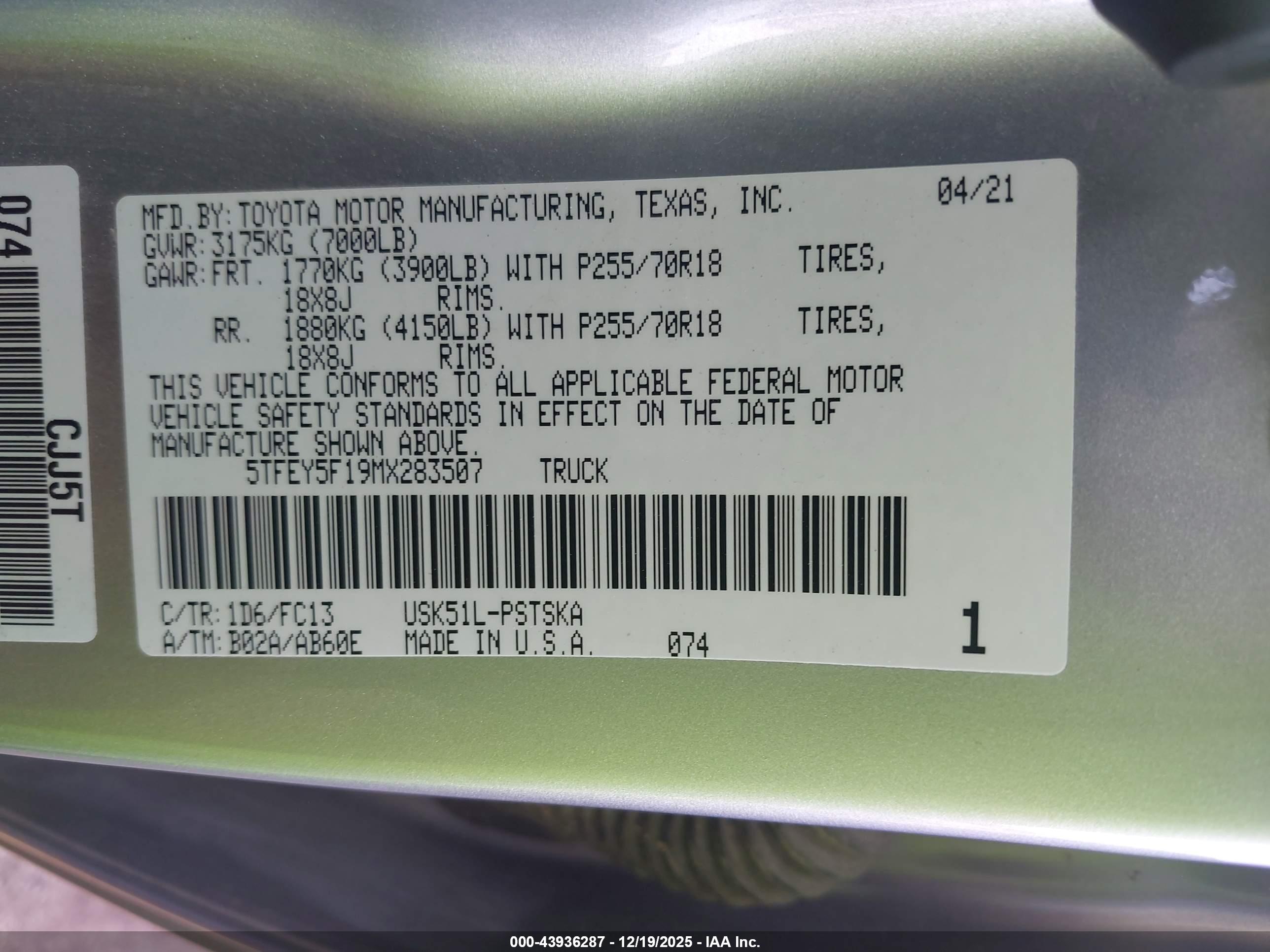 TOYOTA TUNDRA image 9
