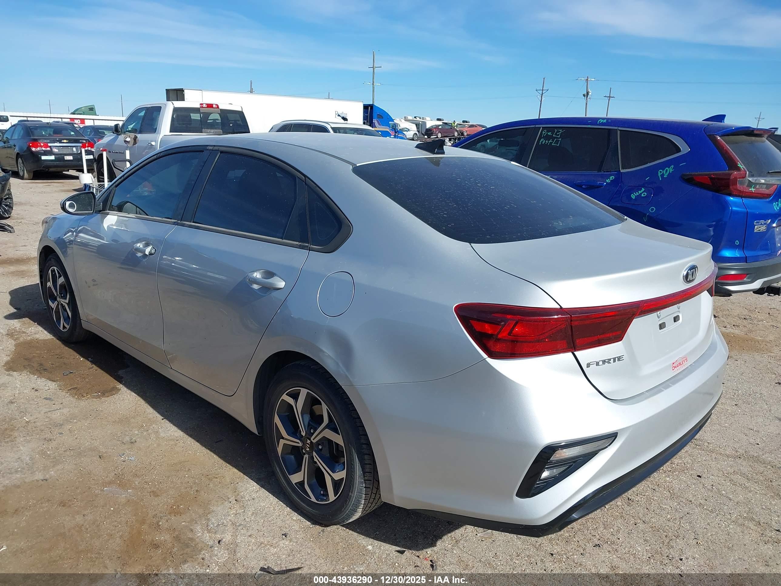 KIA FORTE image 3