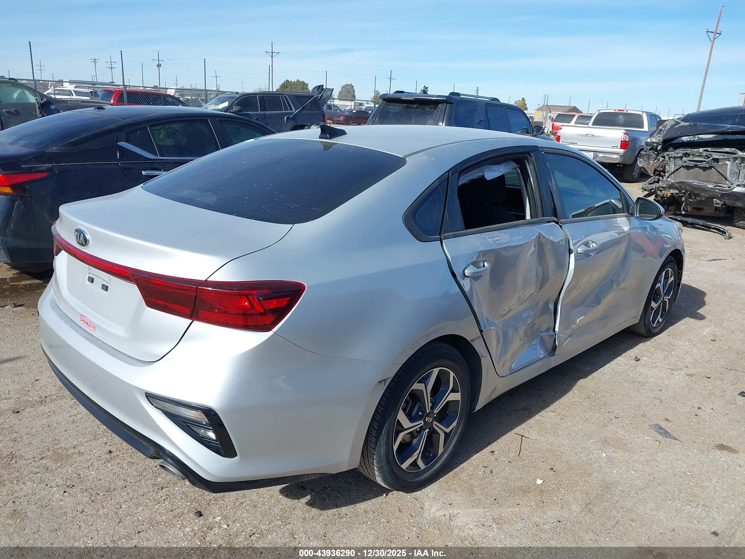KIA FORTE image 4