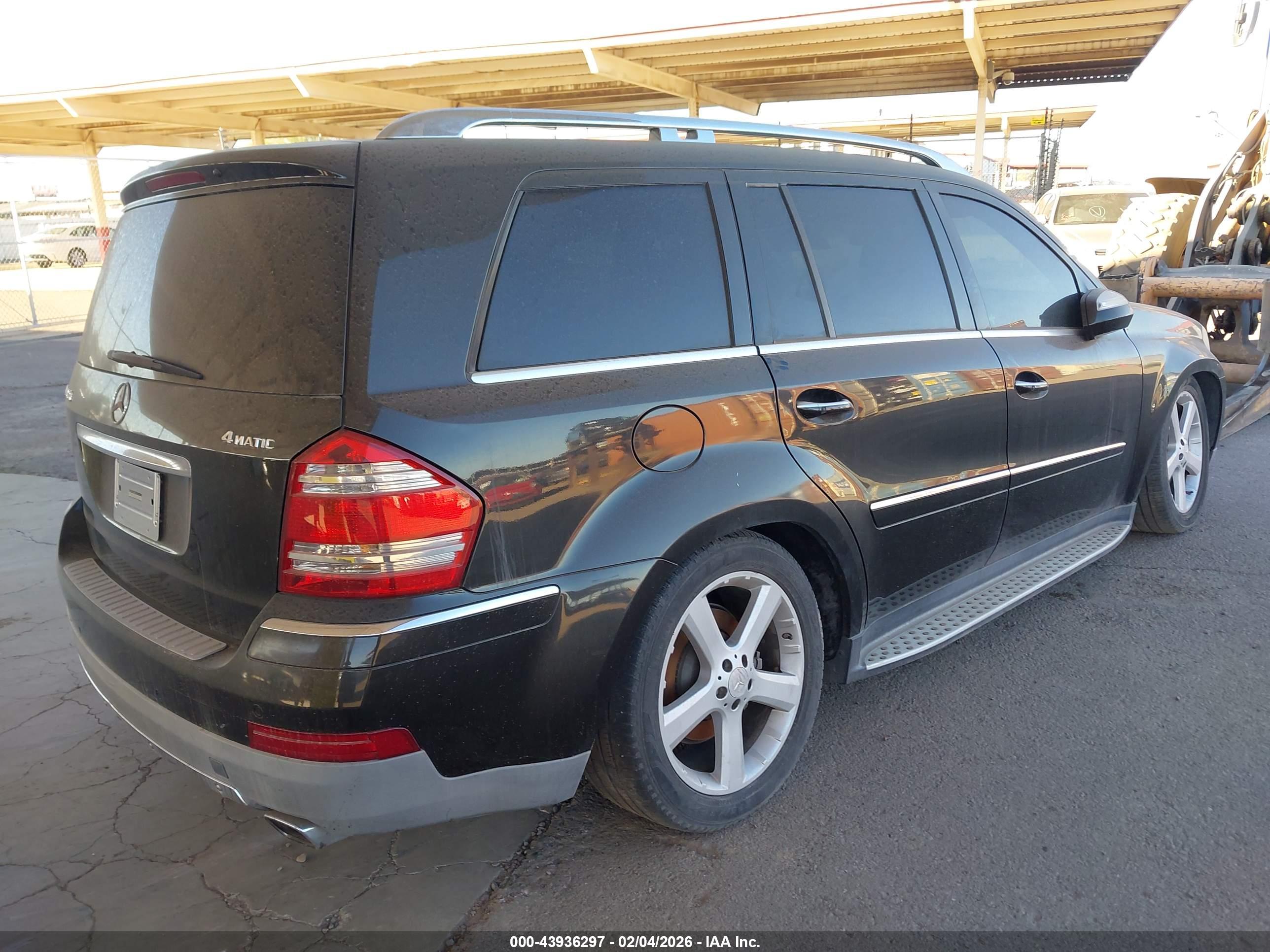 MERCEDES-BENZ GL image 4