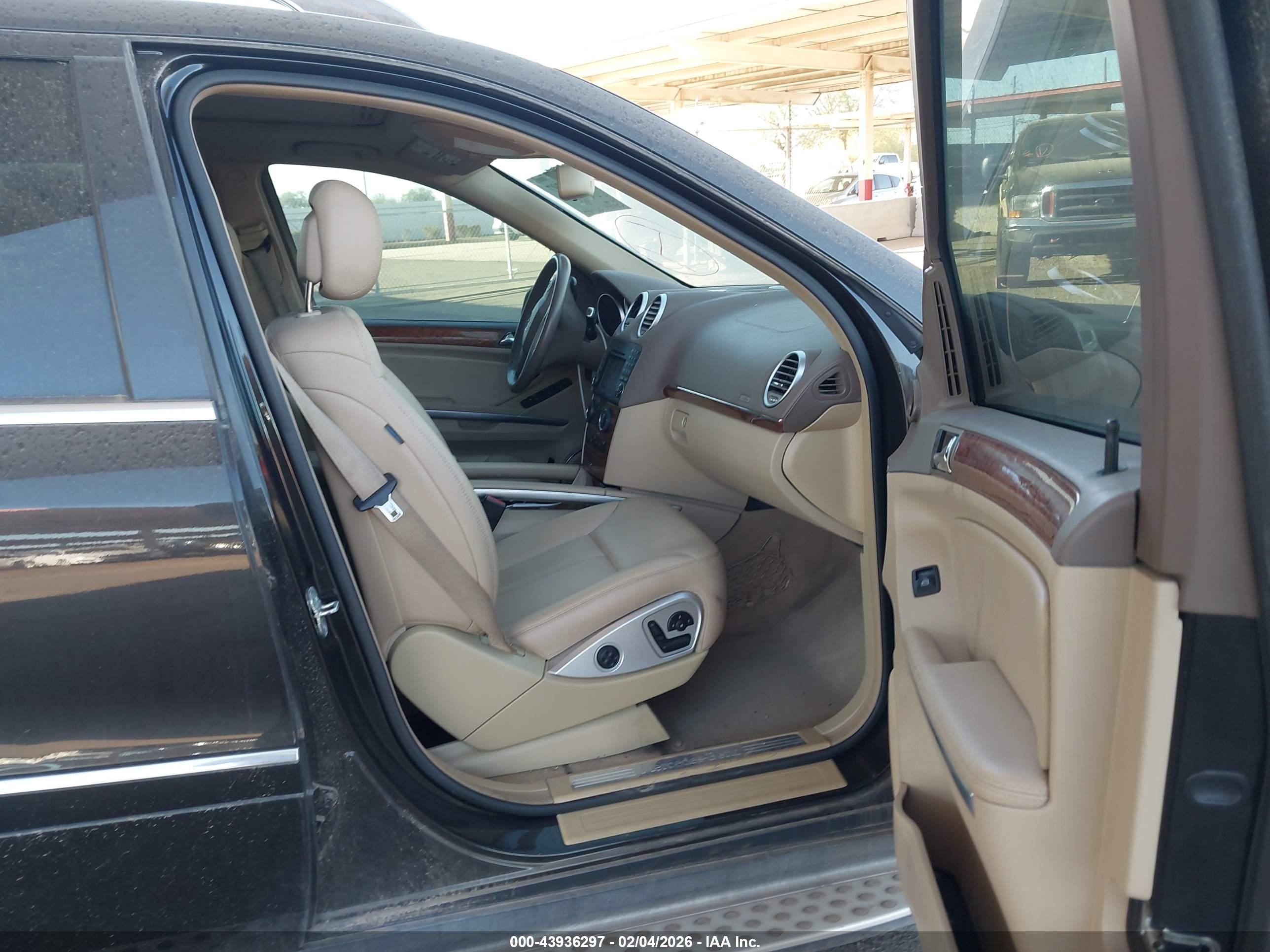 MERCEDES-BENZ GL image 5