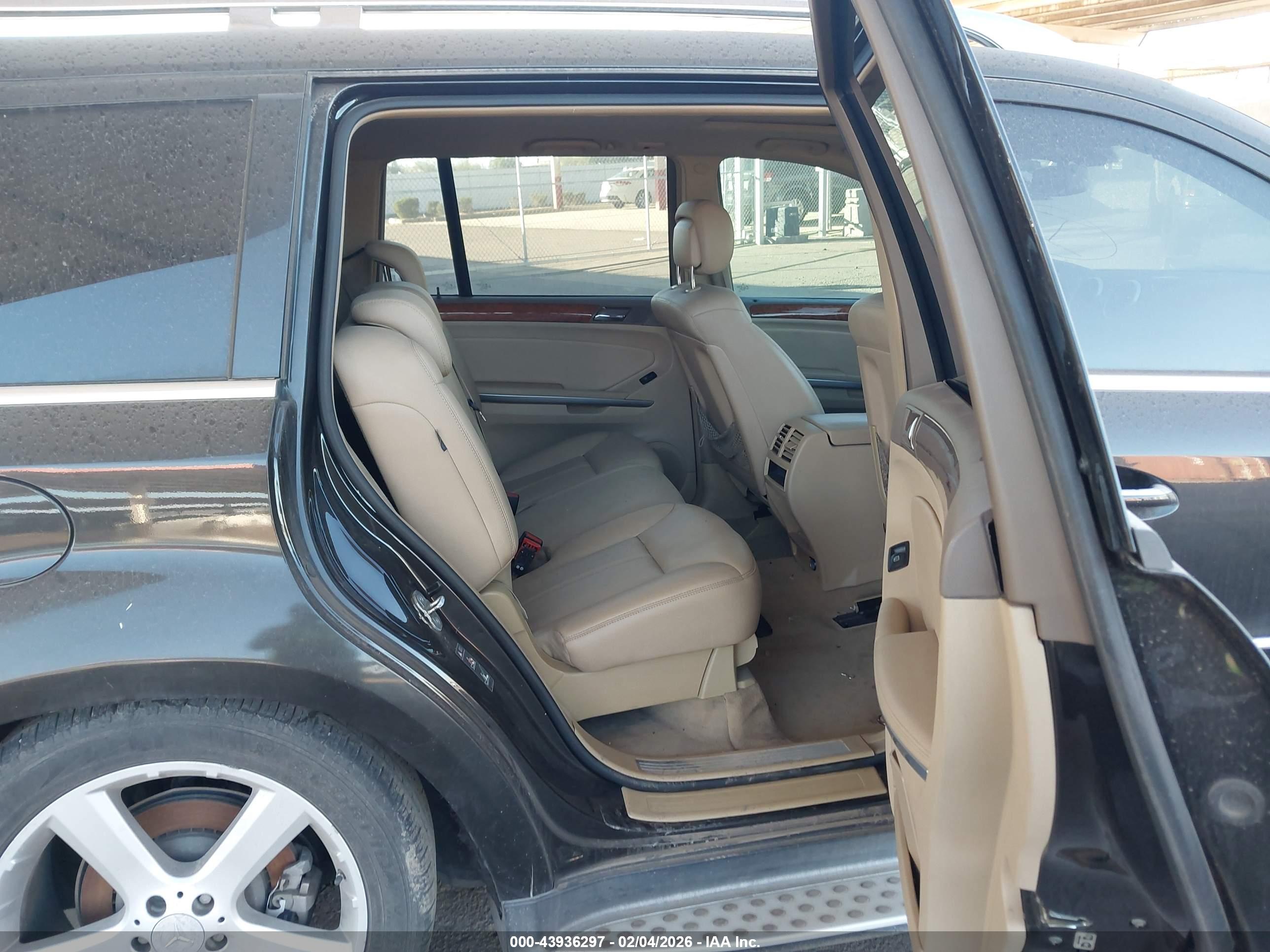 MERCEDES-BENZ GL image 8