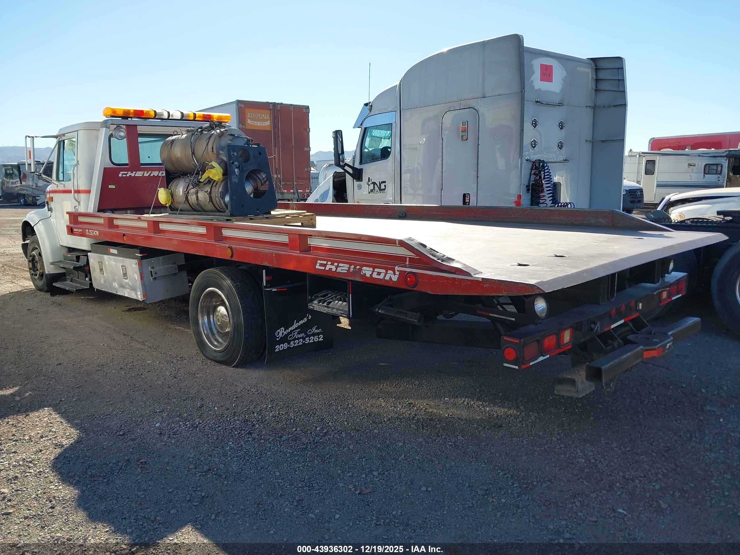 INTERNATIONAL 4000 image 3