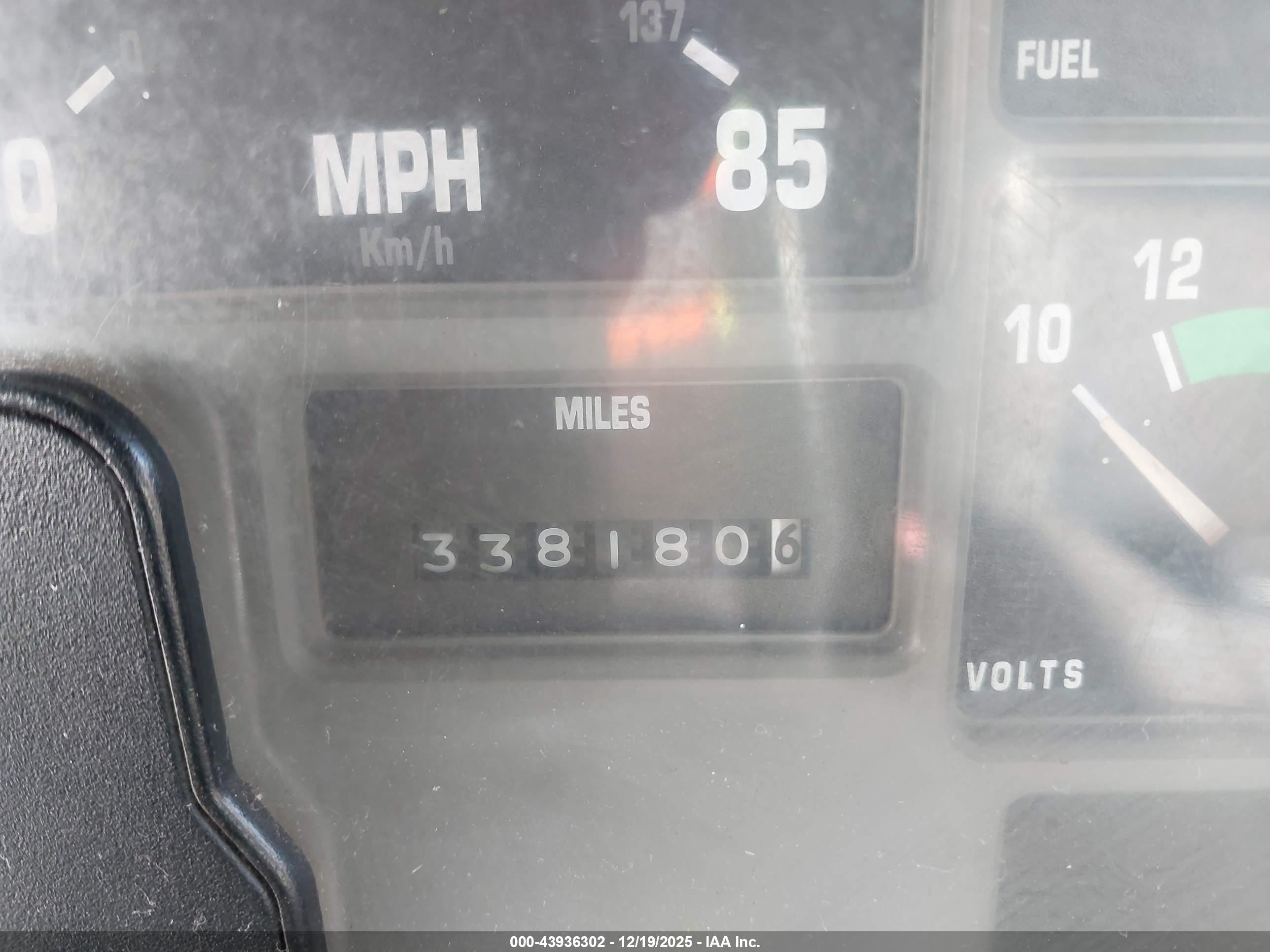 INTERNATIONAL 4000 image 6