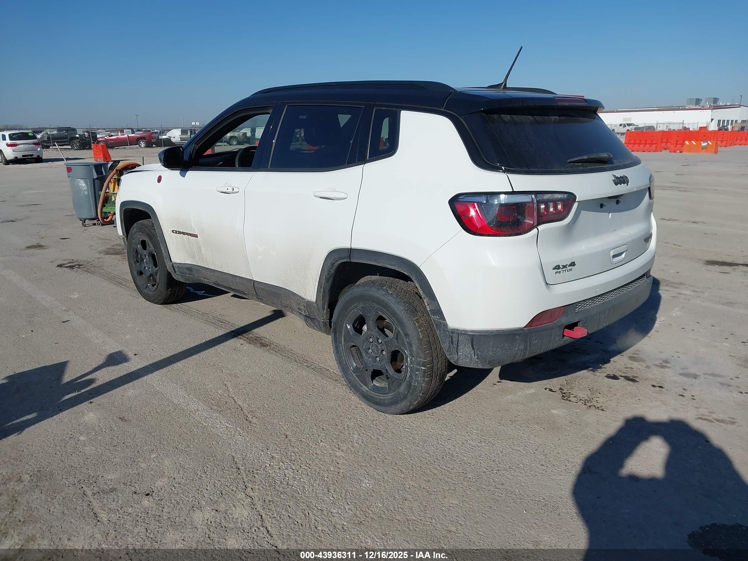 JEEP COMPASS image 3