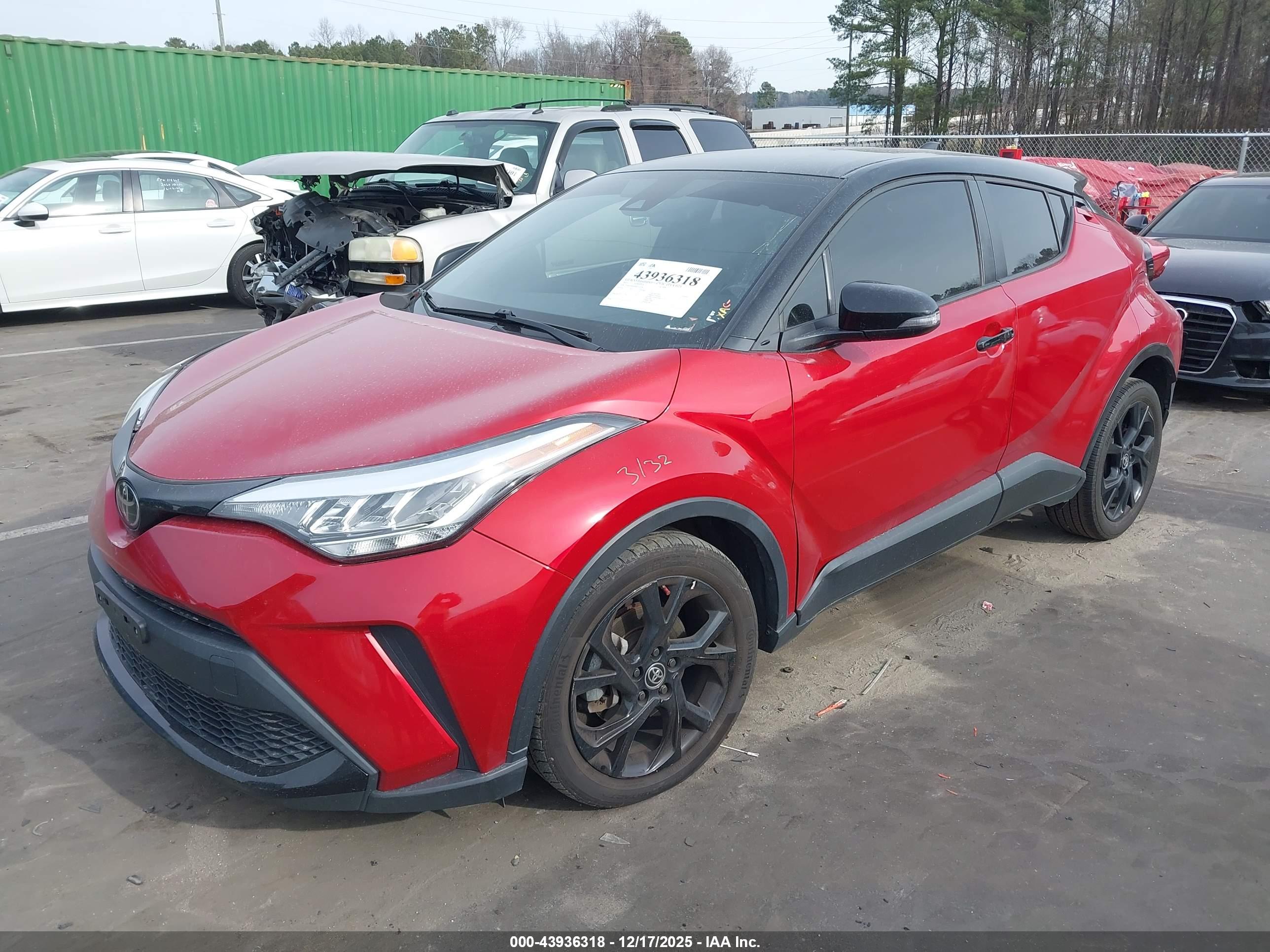 TOYOTA C-HR image 2