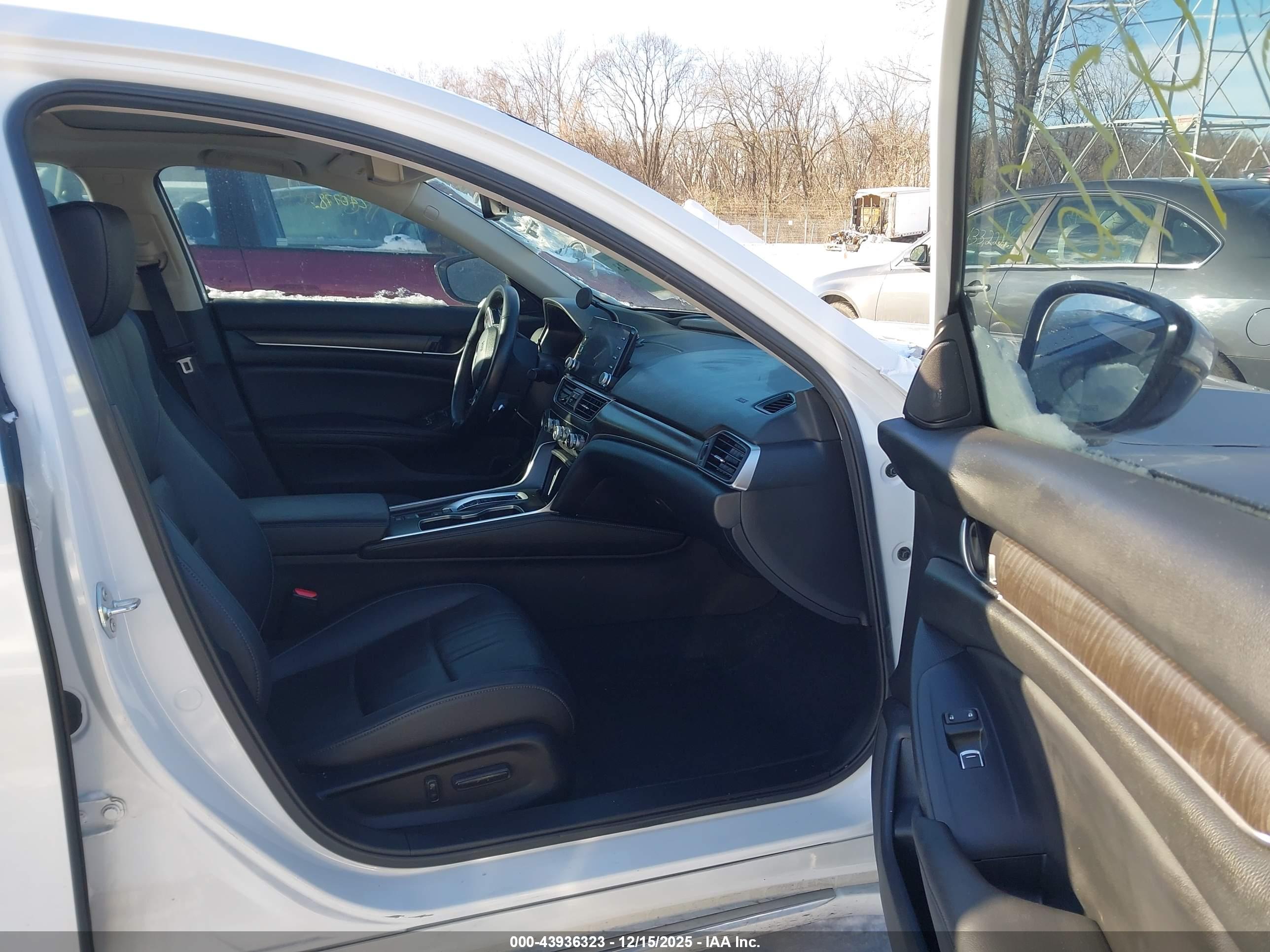 HONDA ACCORD image 5