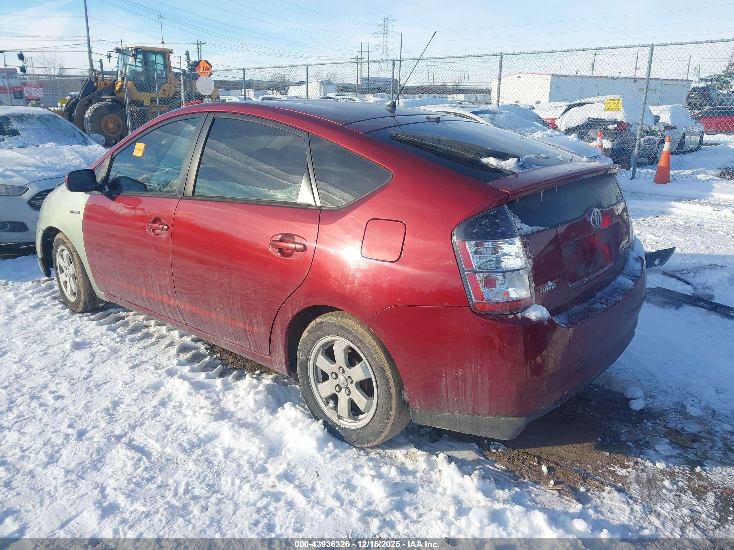 TOYOTA PRIUS image 3