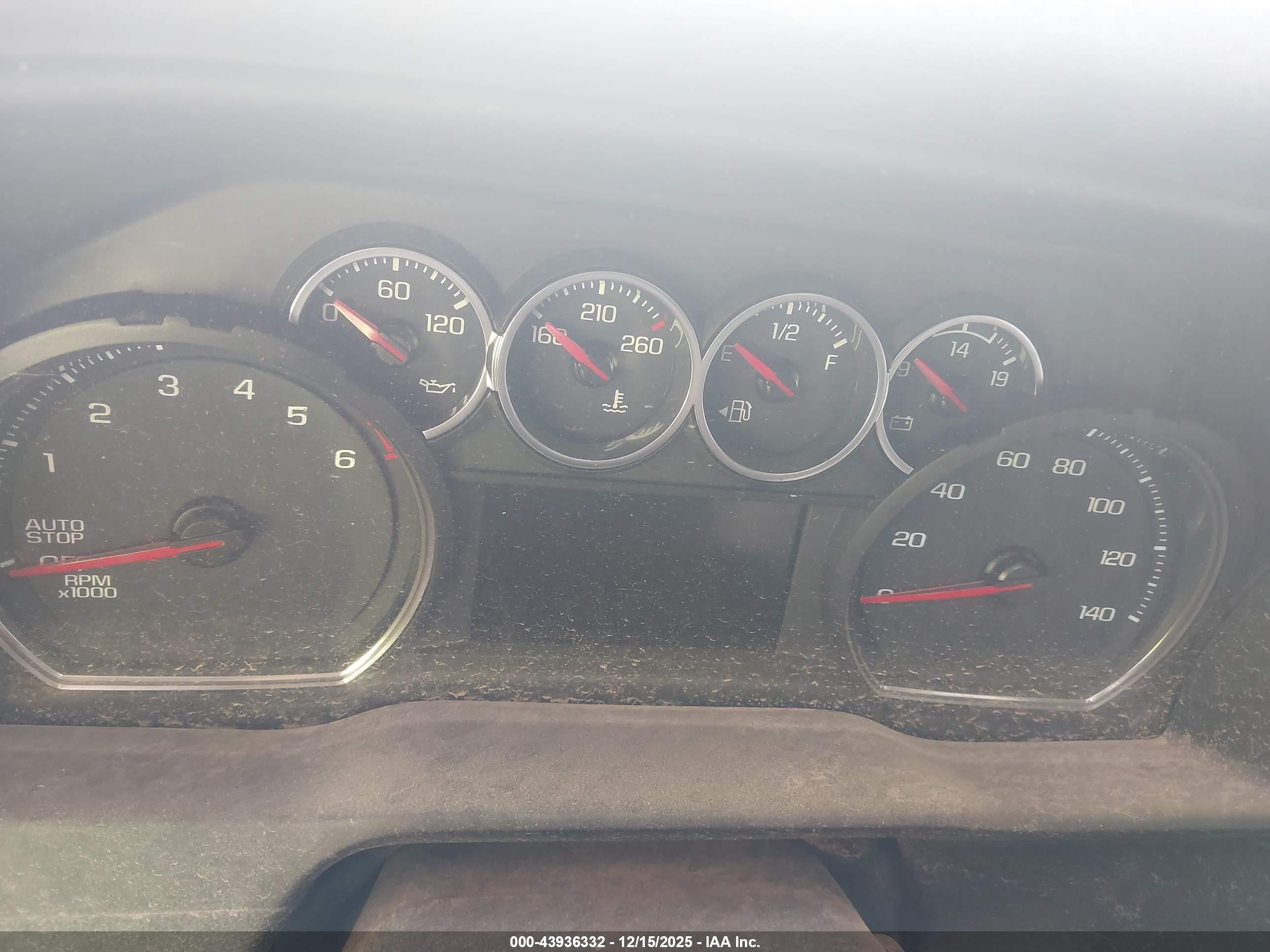 CHEVROLET SILVERADO image 7