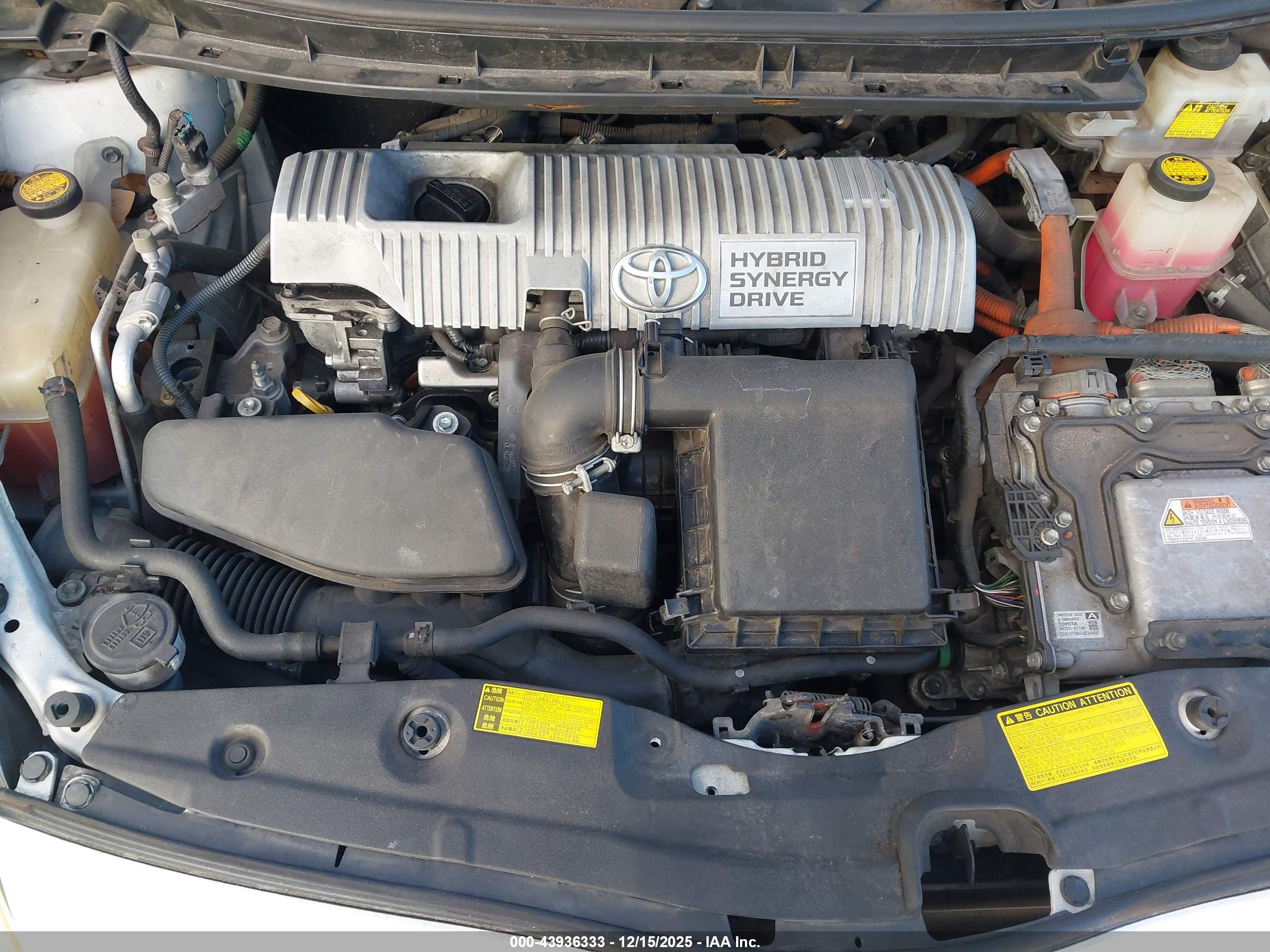 TOYOTA PRIUS image 10