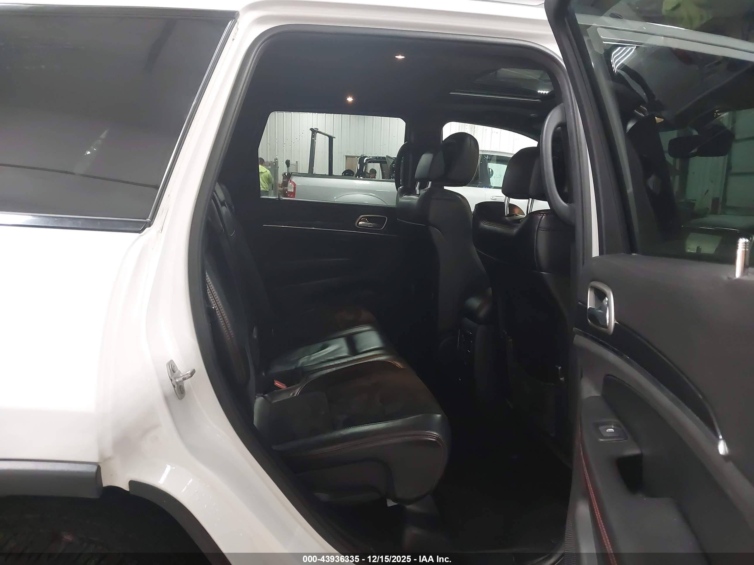 JEEP GRAND image 8