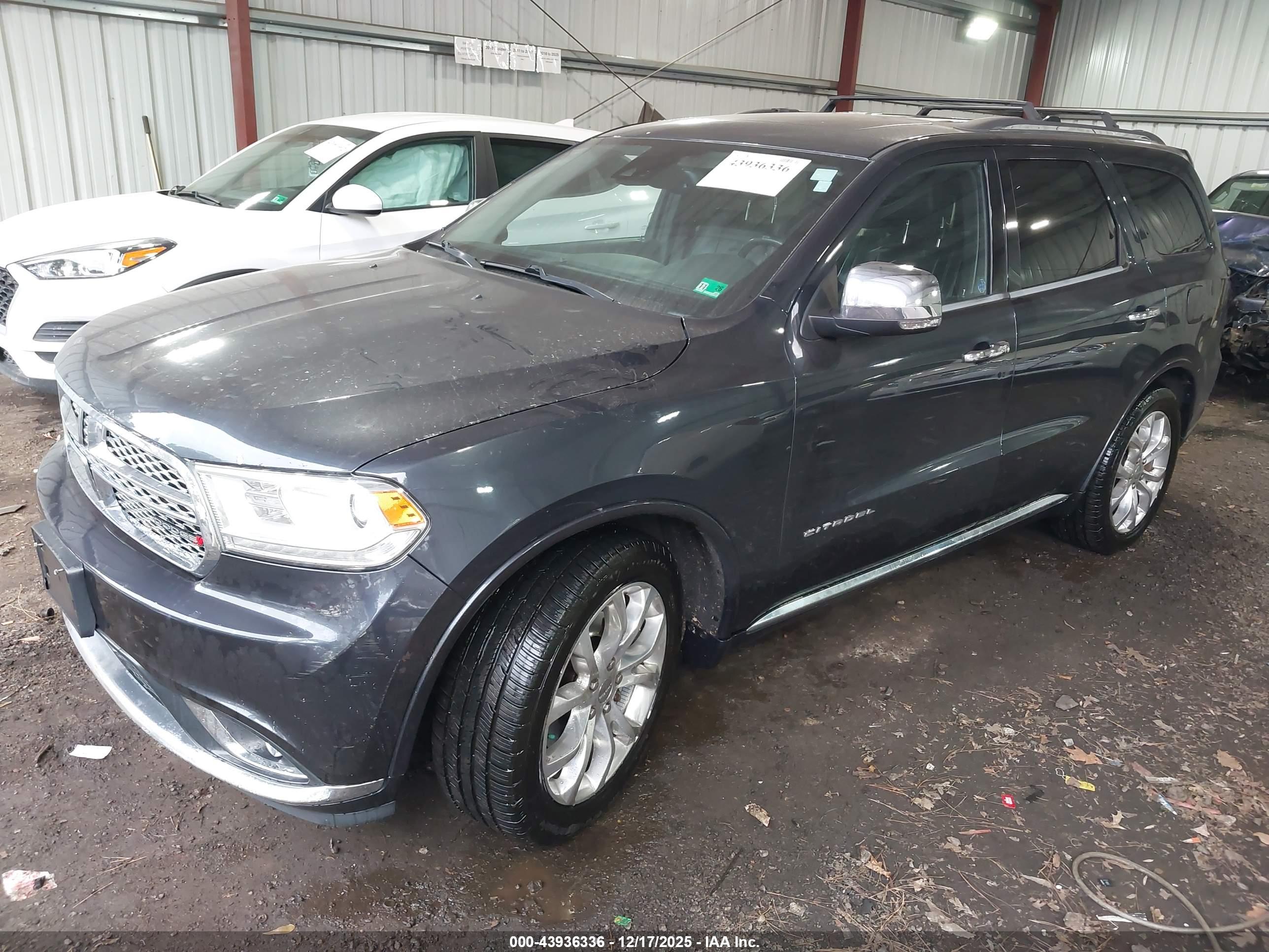 DODGE DURANGO image 2