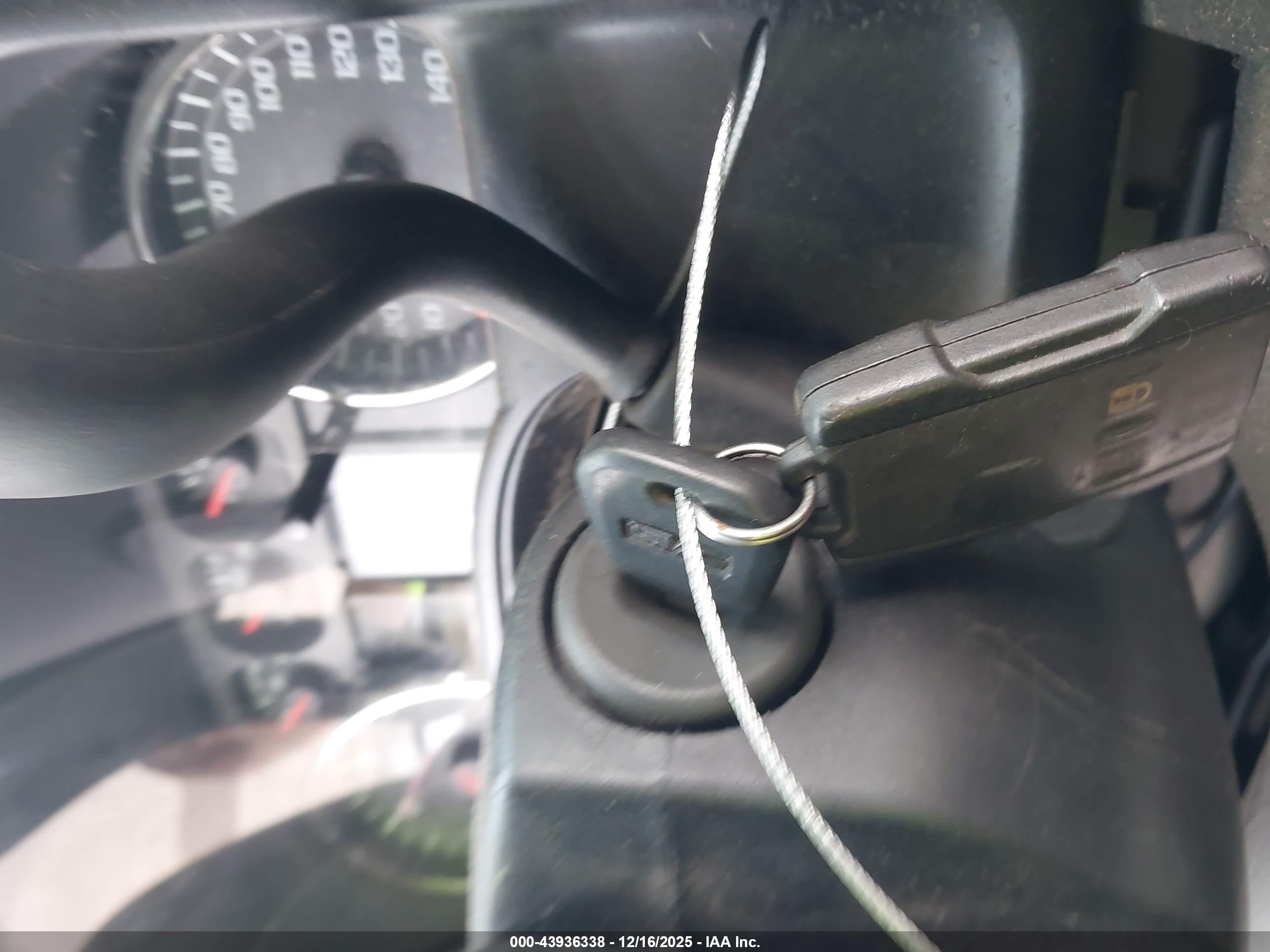 GMC SIERRA image 11