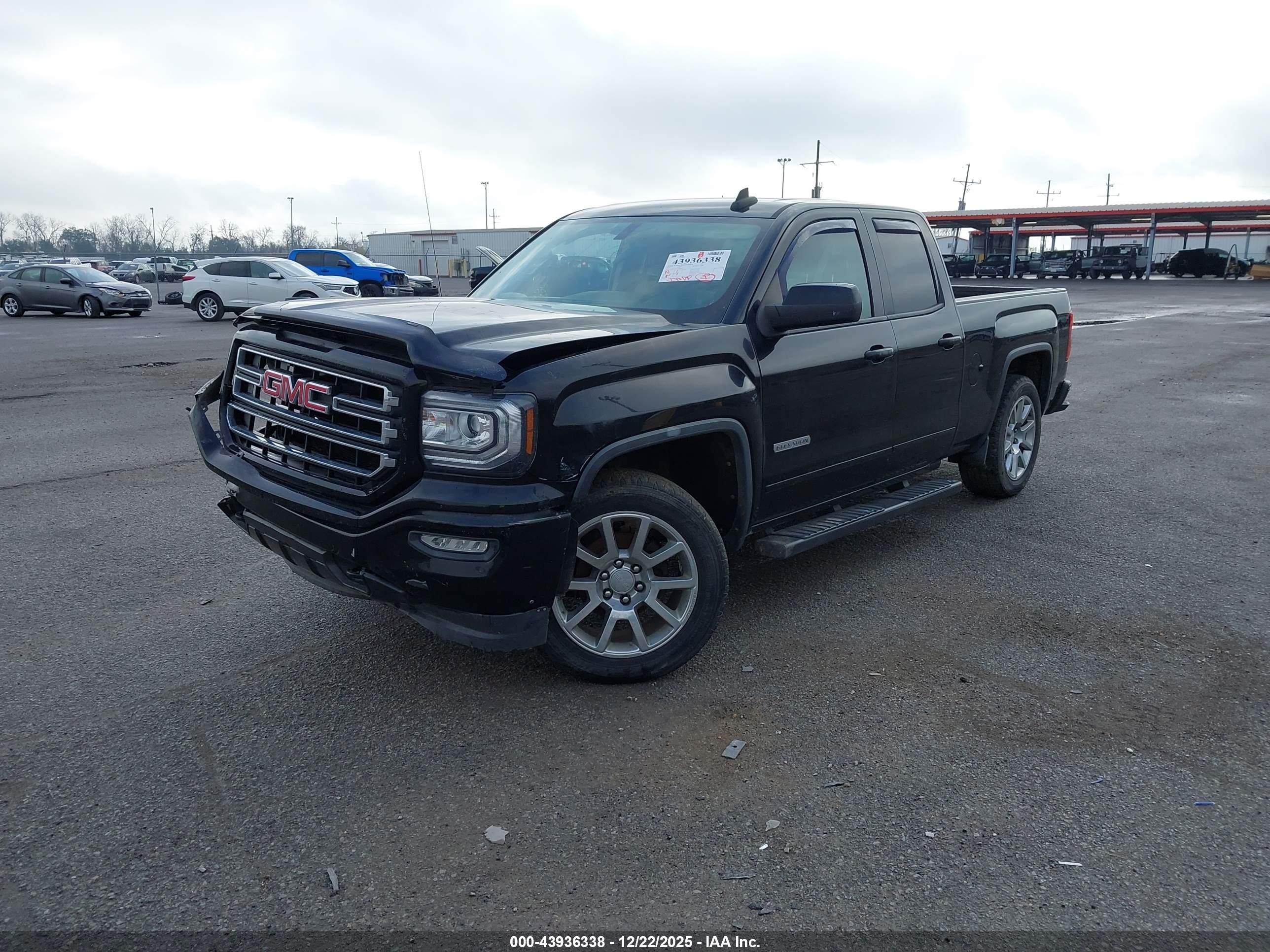 GMC SIERRA image 2
