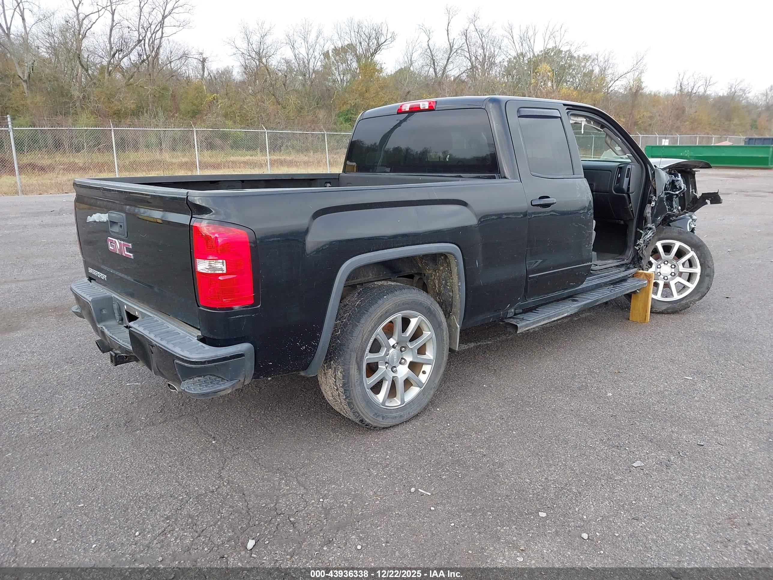 GMC SIERRA image 4