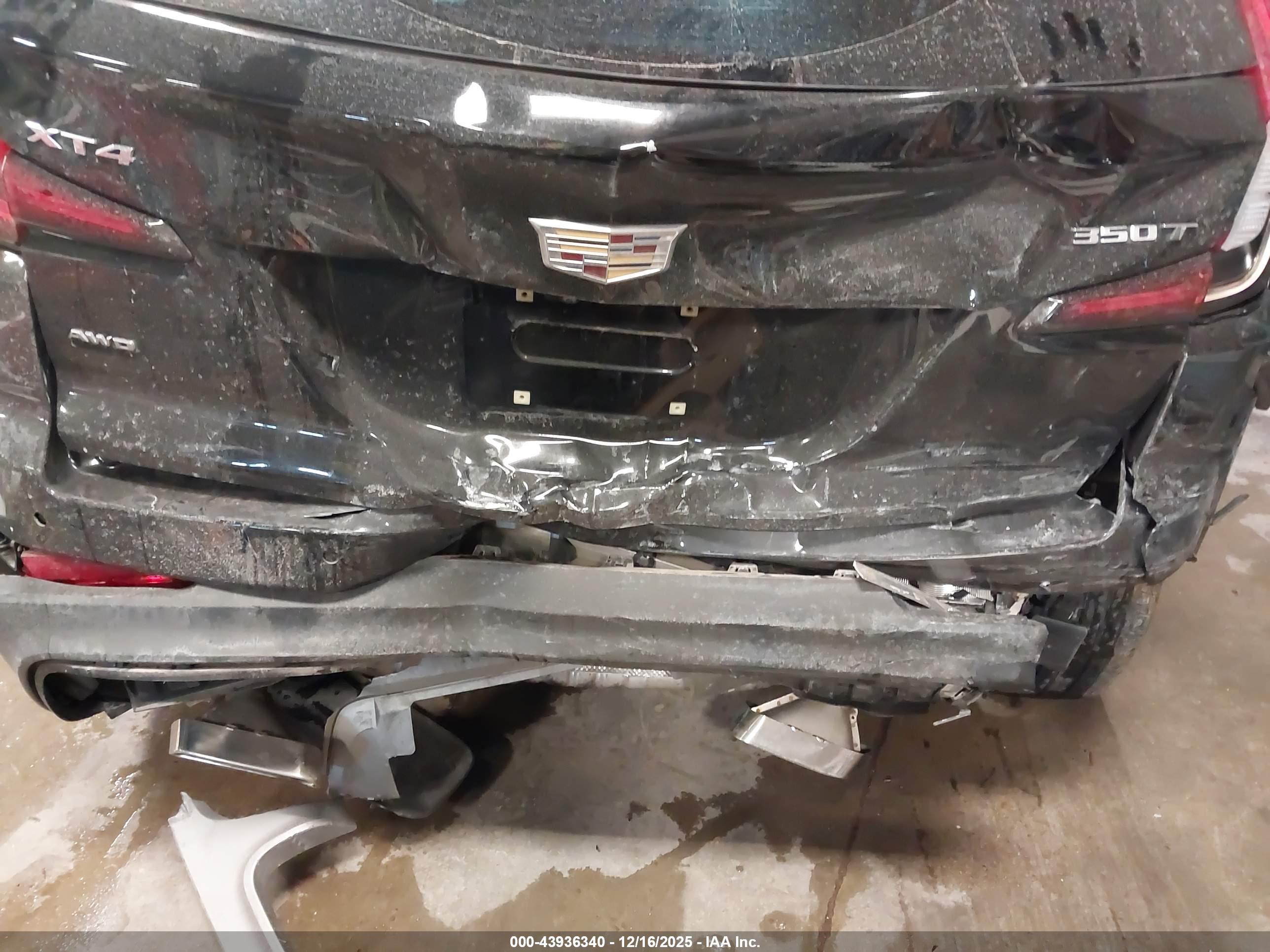 CADILLAC XT4 image 6