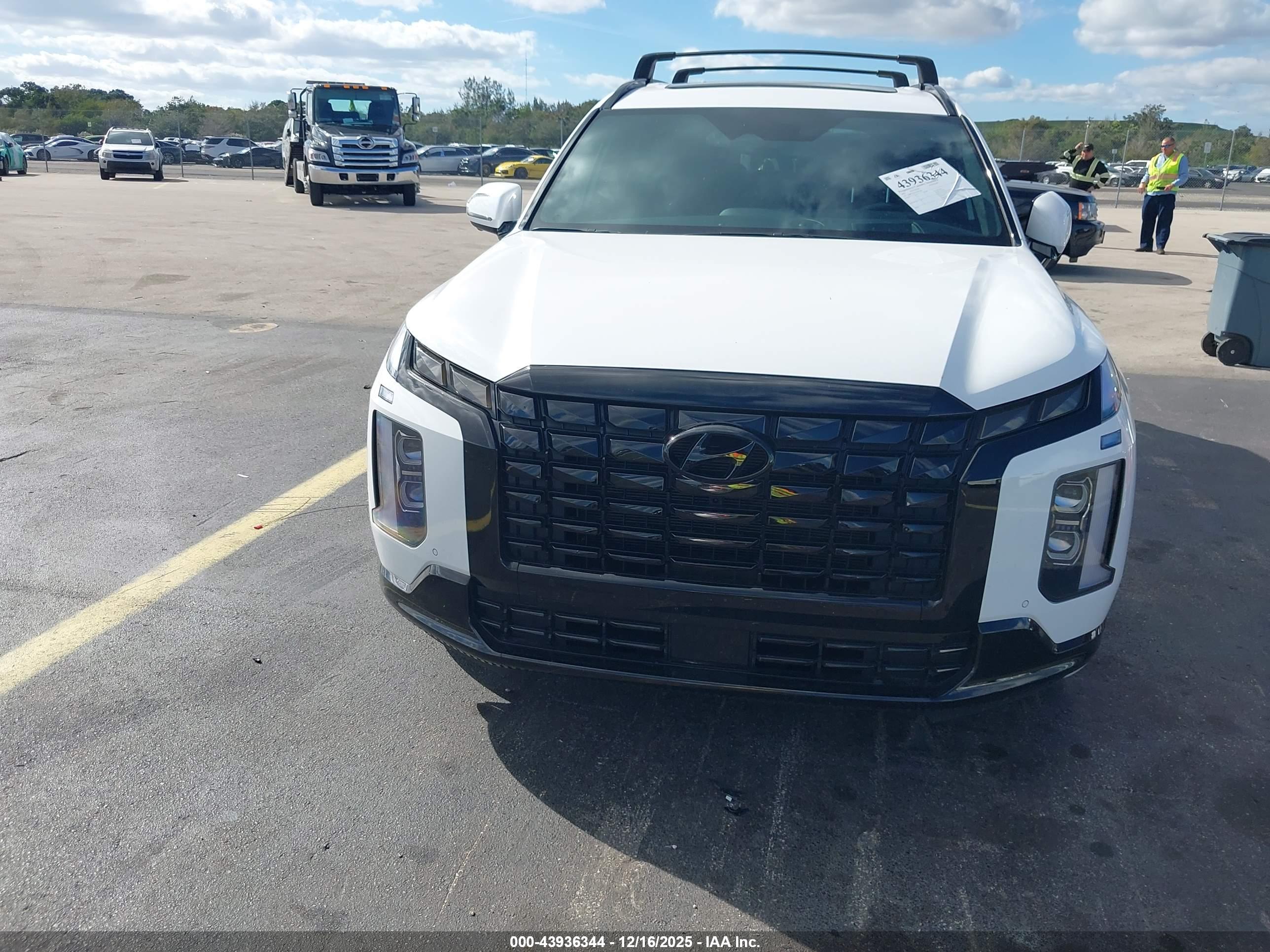 HYUNDAI PALISADE image 6