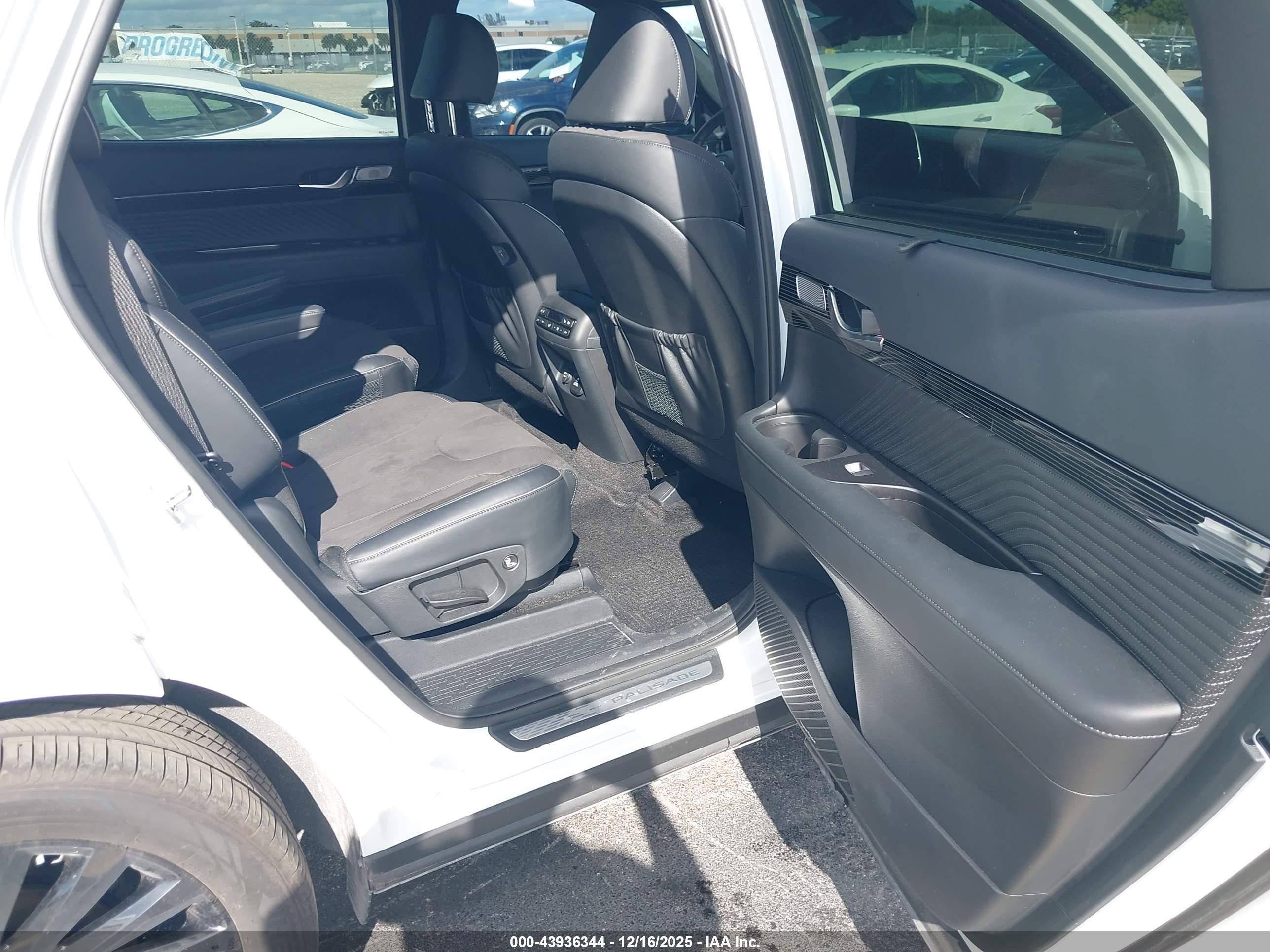 HYUNDAI PALISADE image 8