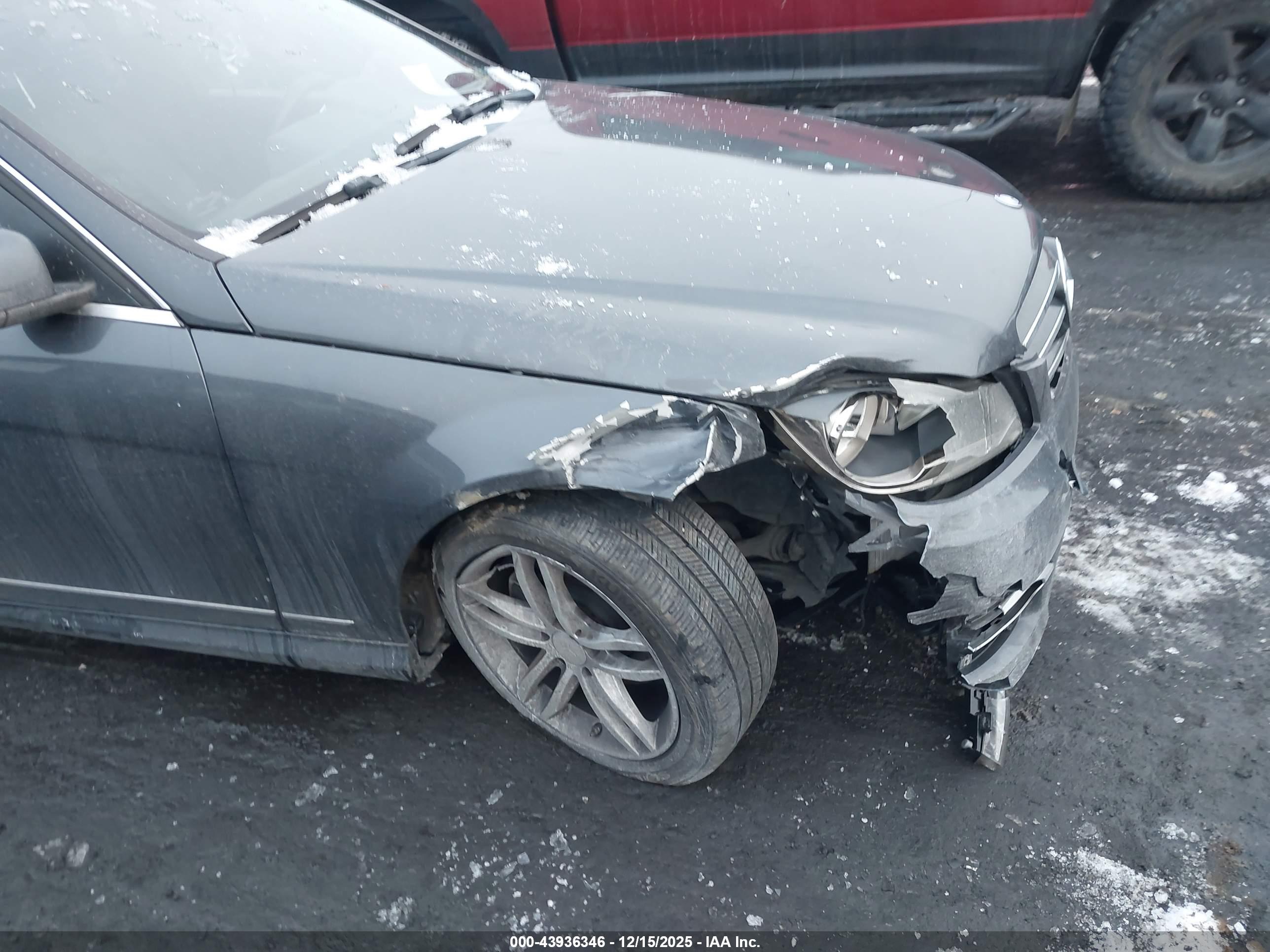 MERCEDES-BENZ C-CLASS image 6