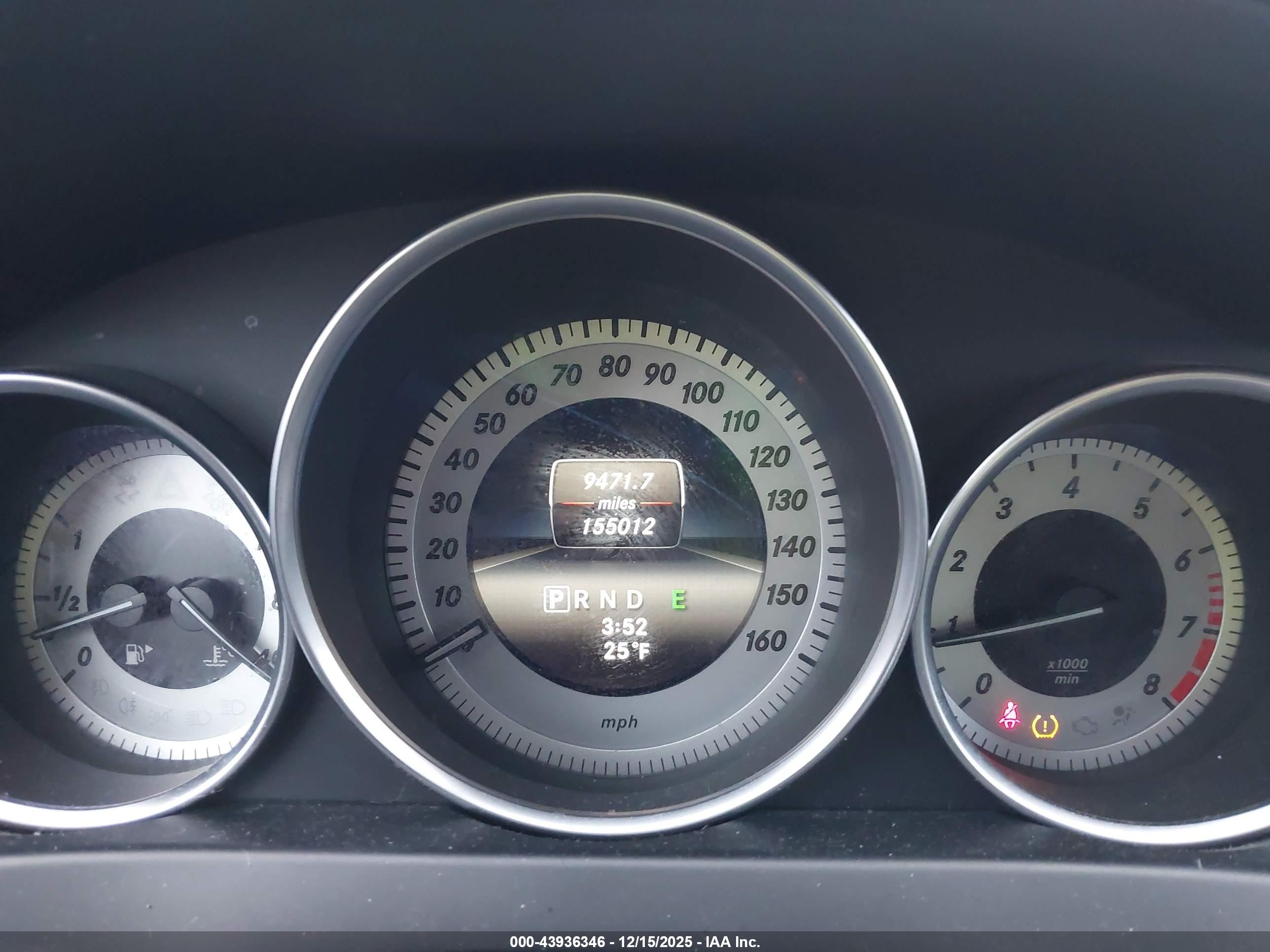 MERCEDES-BENZ C-CLASS image 7