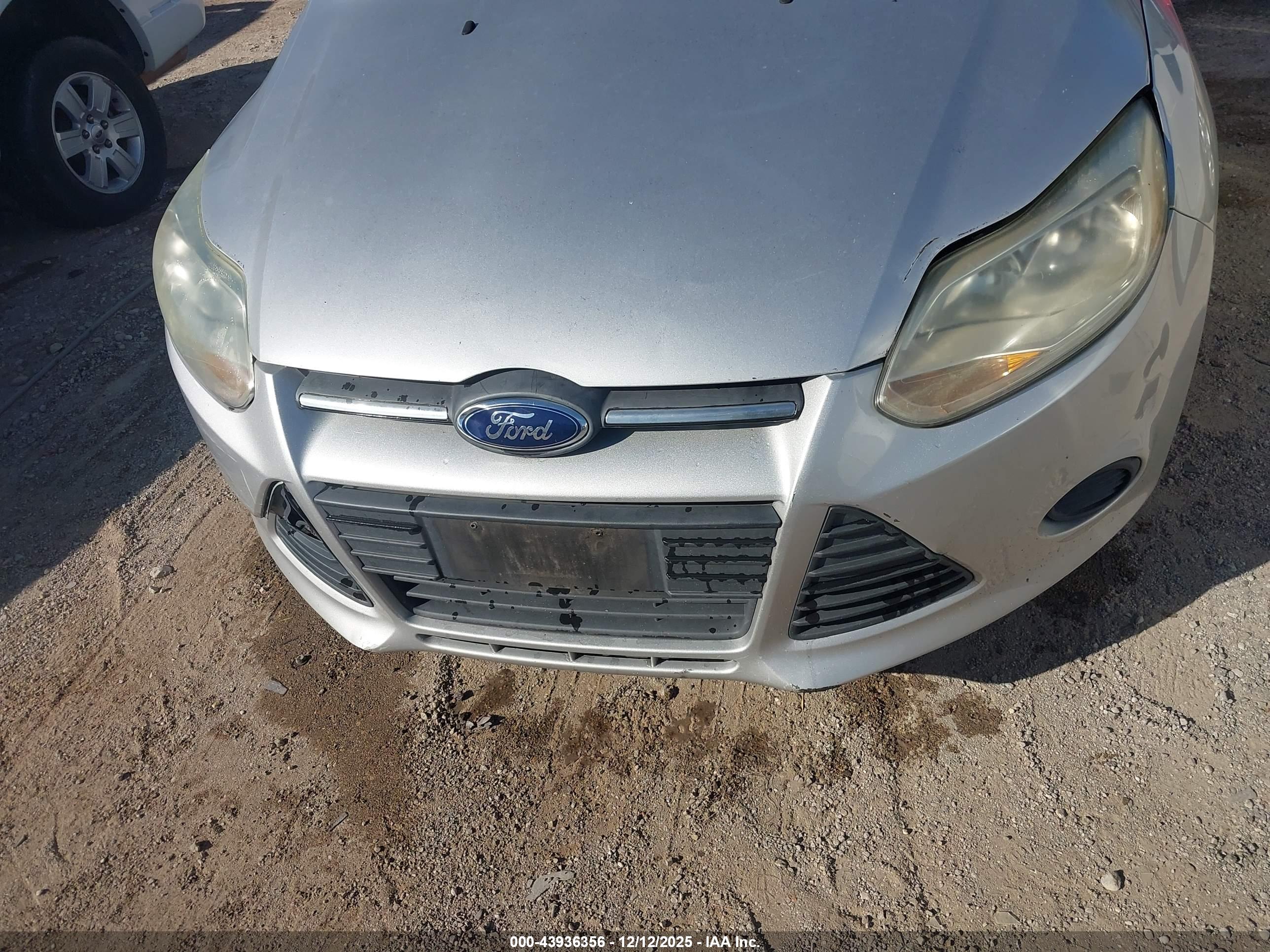 FORD FOCUS image 6