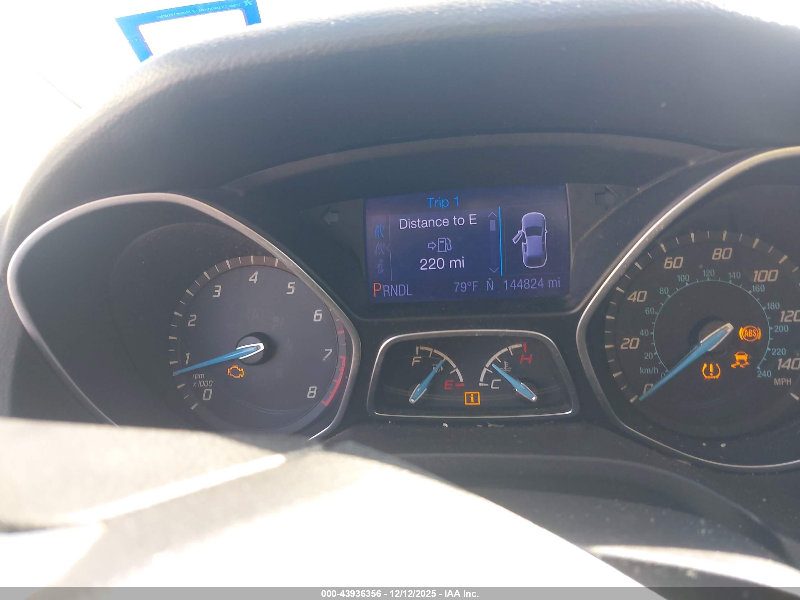FORD FOCUS image 7