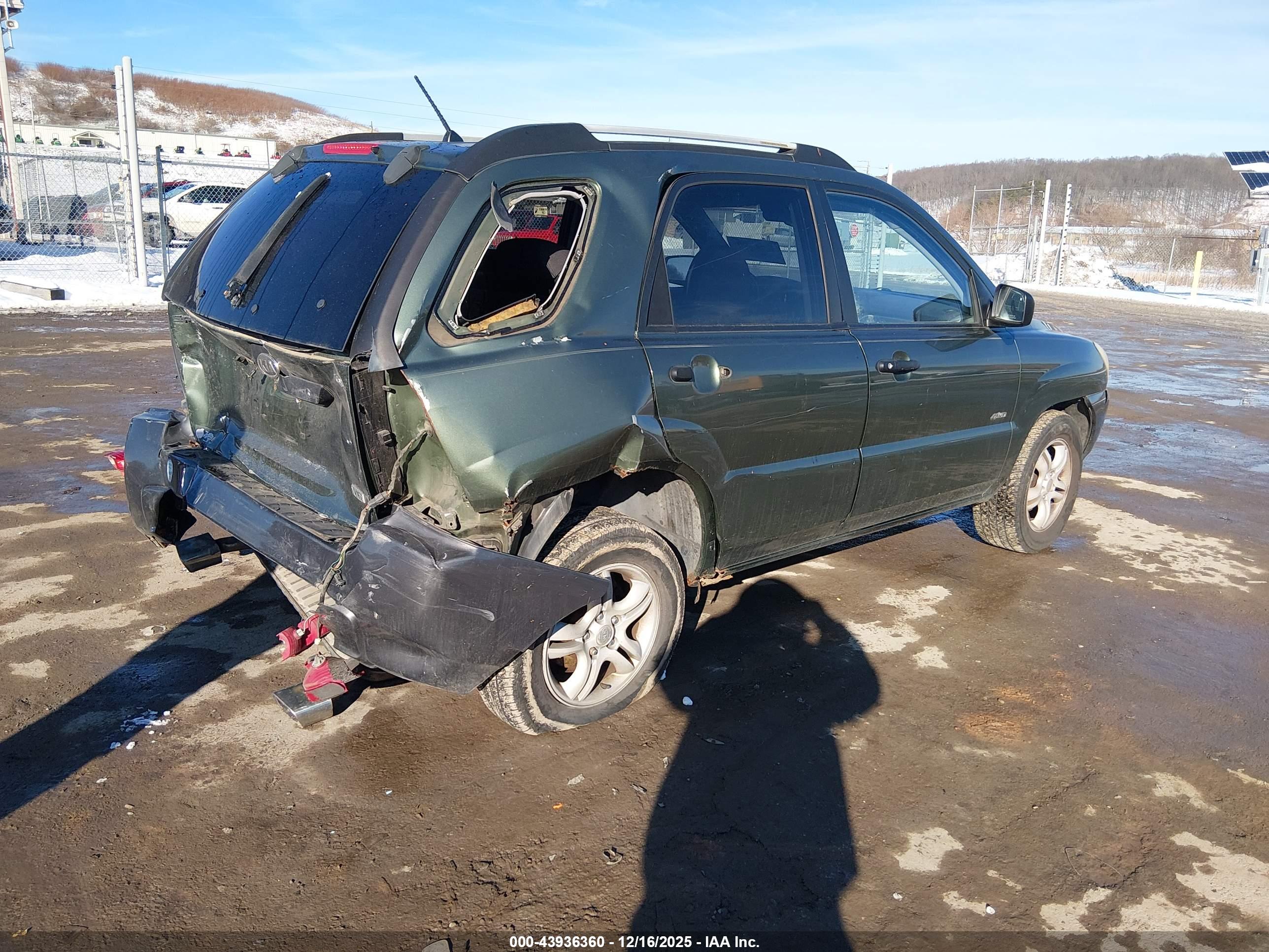 KIA SPORTAGE image 4