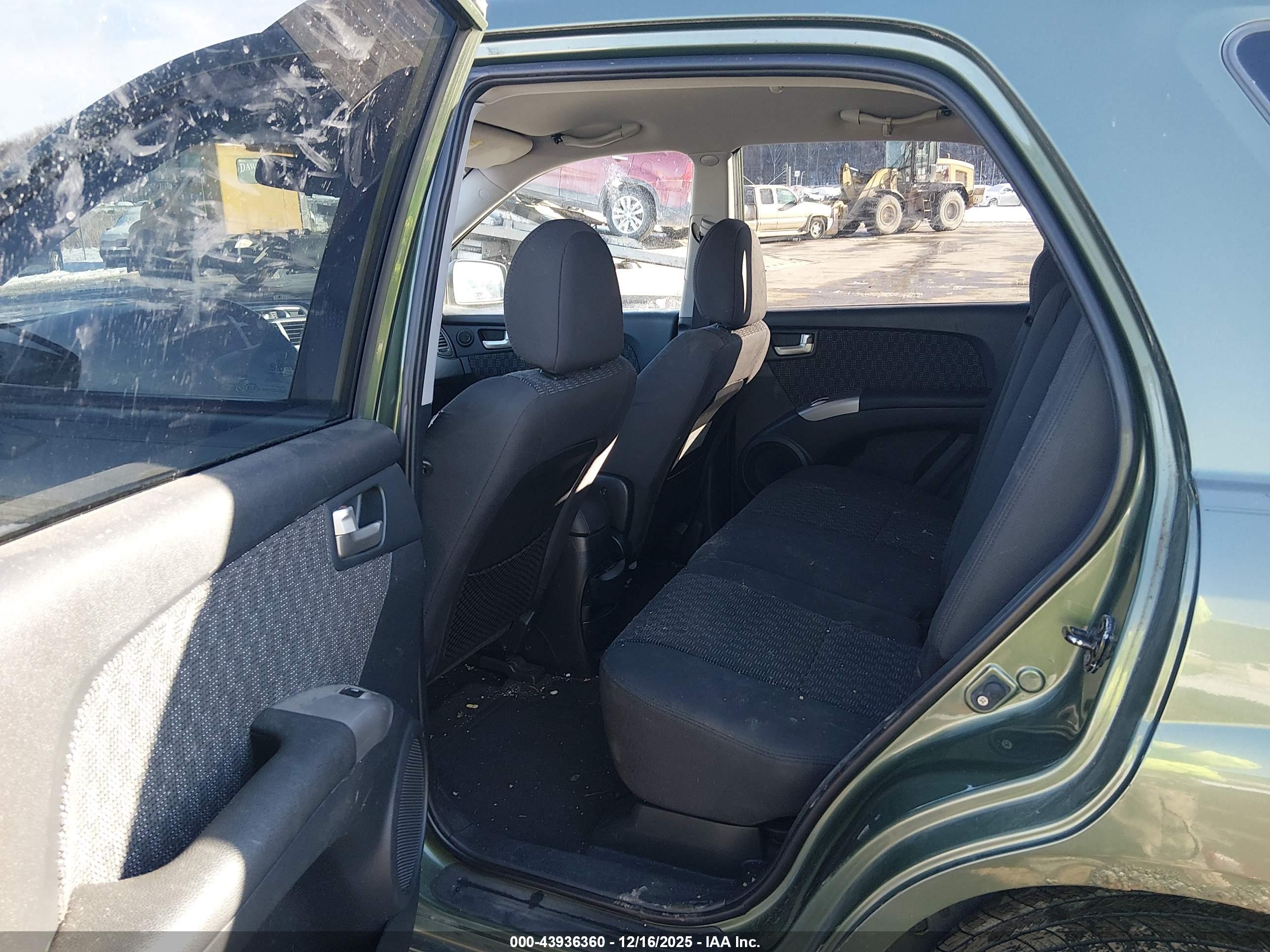 KIA SPORTAGE image 8