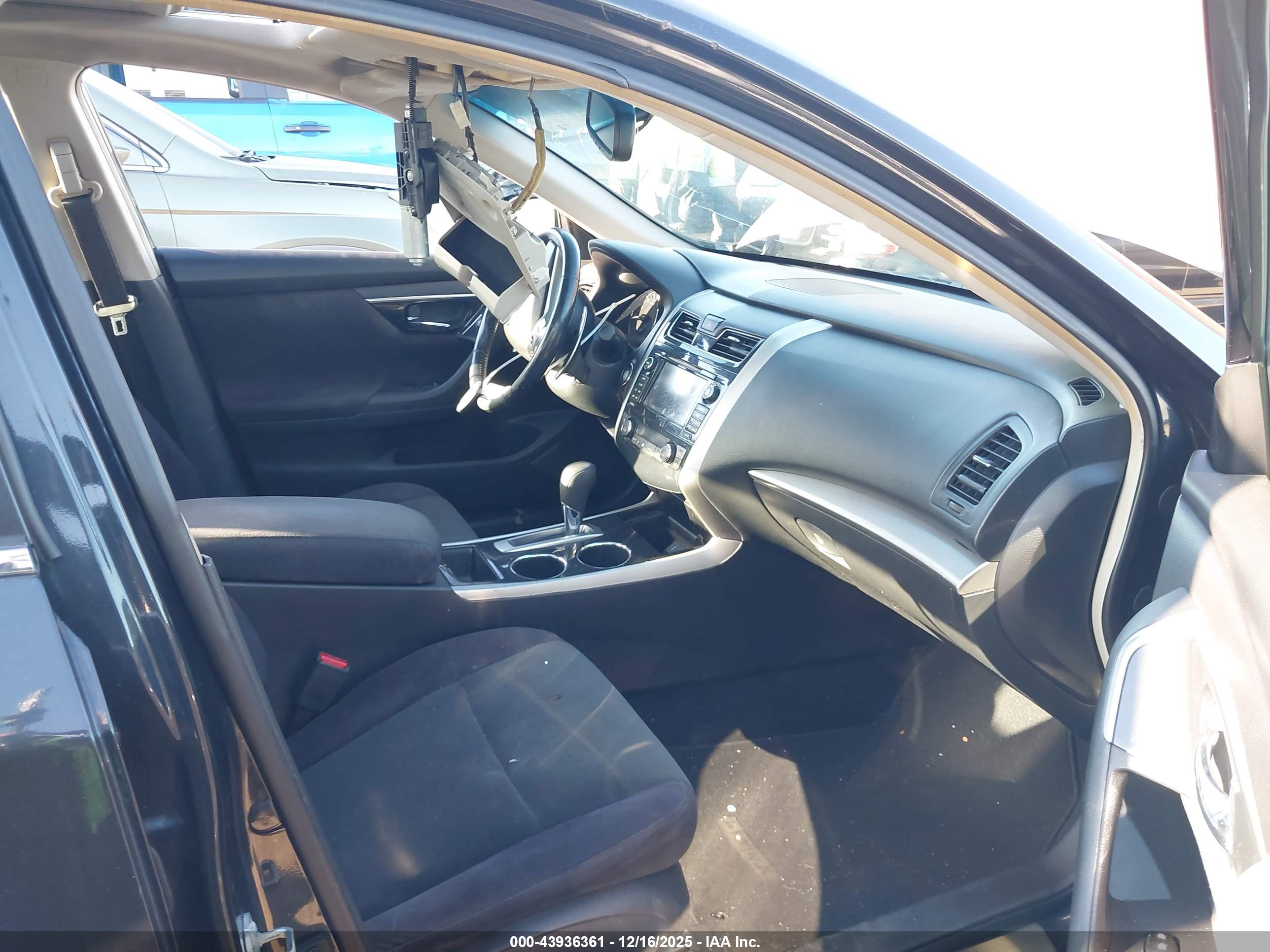 NISSAN ALTIMA image 5