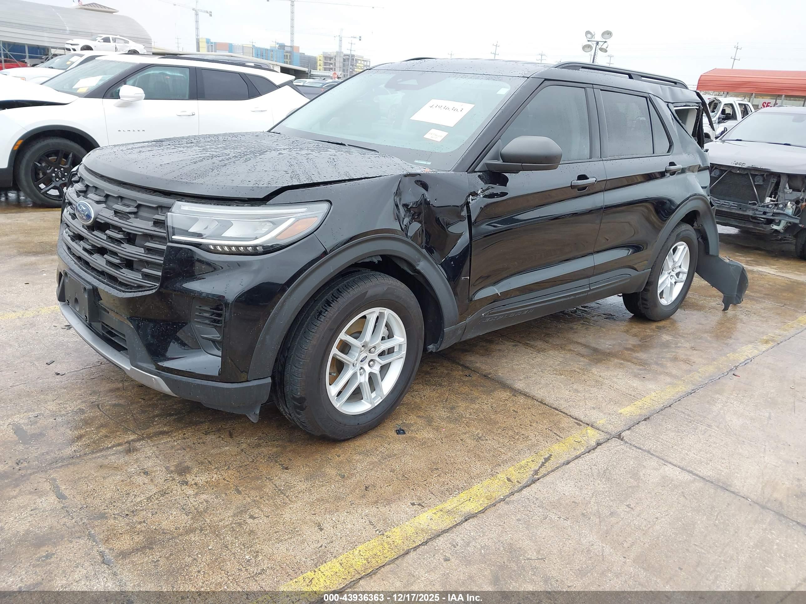 FORD EXPLORER image 2